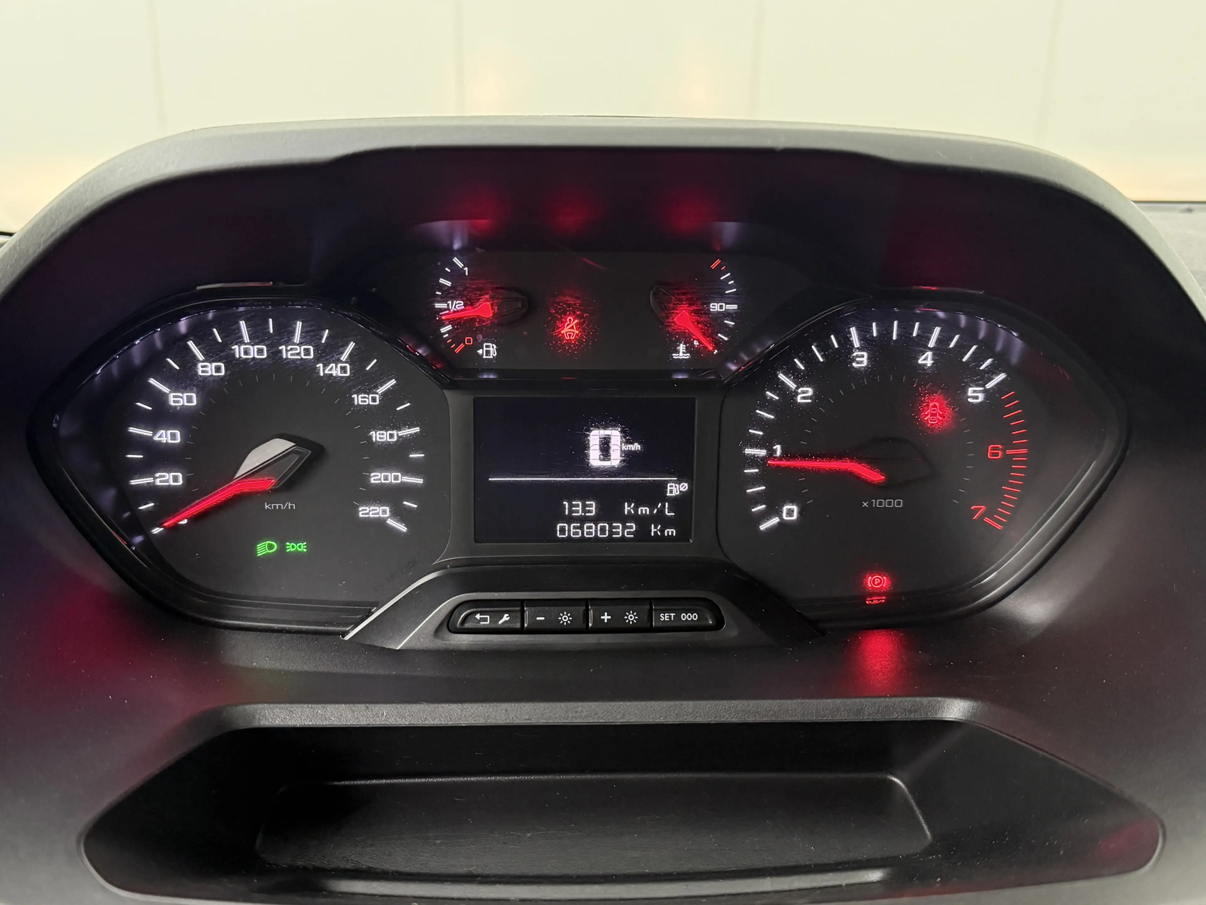 Peugeot Partner 1.2 PureTech Benzine Premium | Marge | Navigatie | — photo 9
