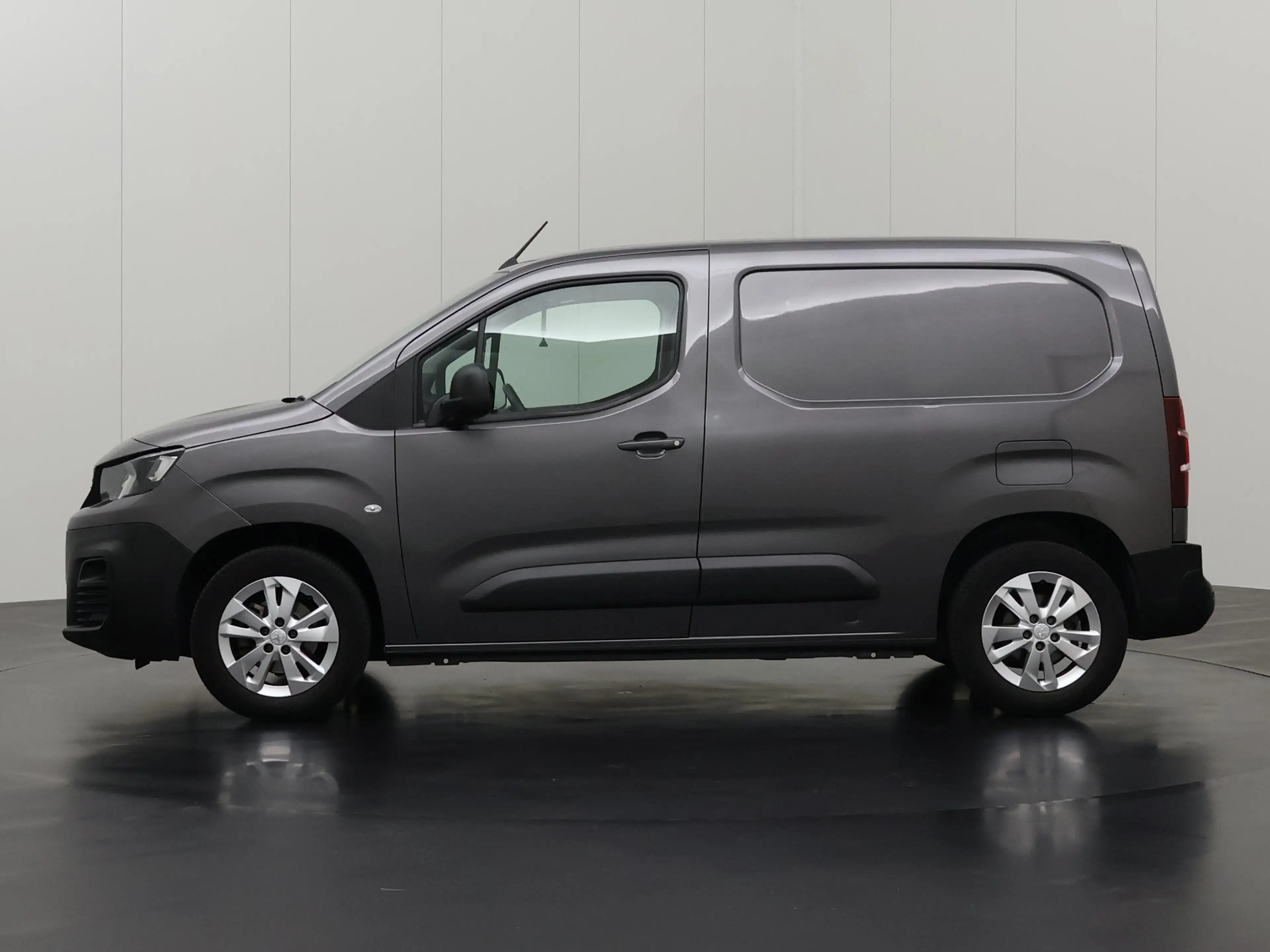 Peugeot Partner 1.2 PureTech Benzine Premium | Marge | Navigatie | — photo 12