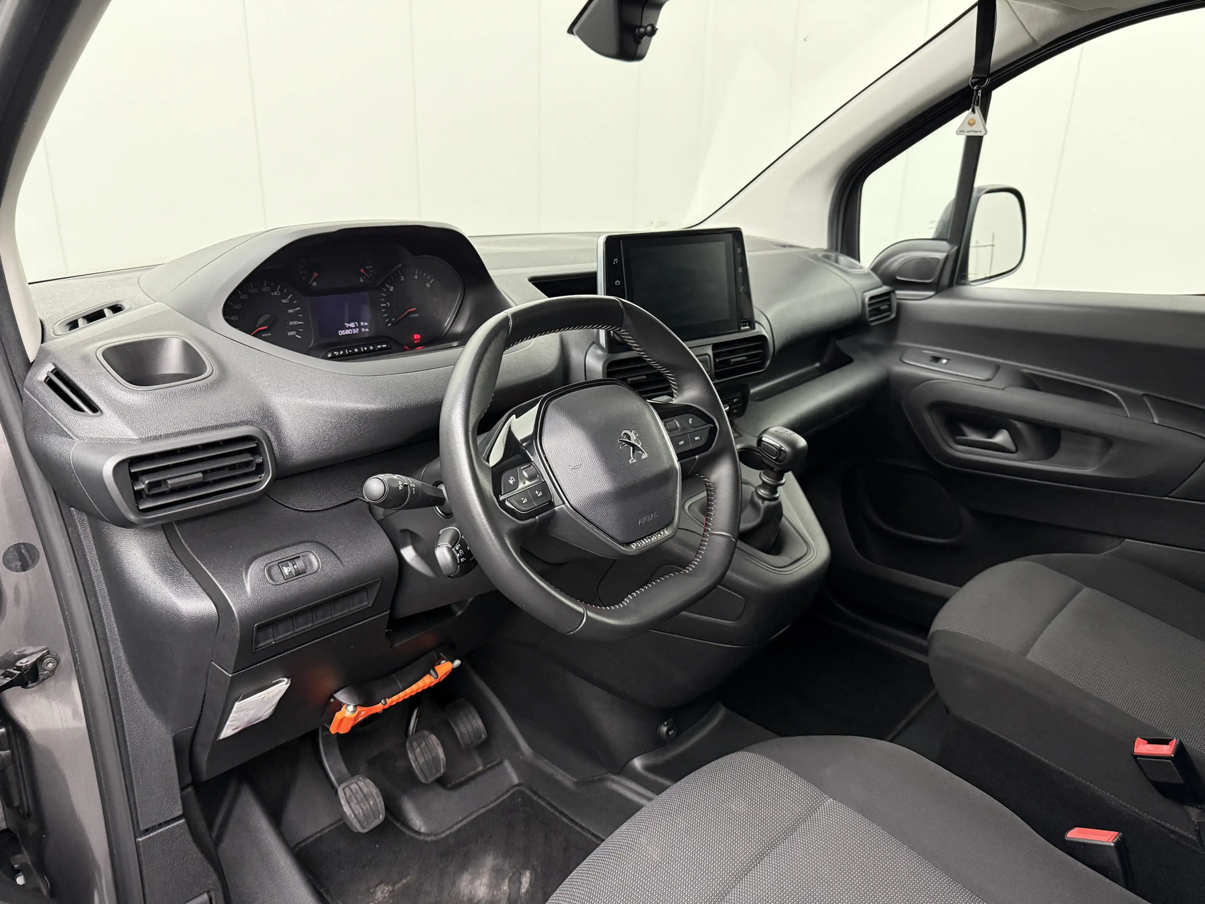 Peugeot Partner 1.2 PureTech Benzine Premium | Marge | Navigatie | — photo 3