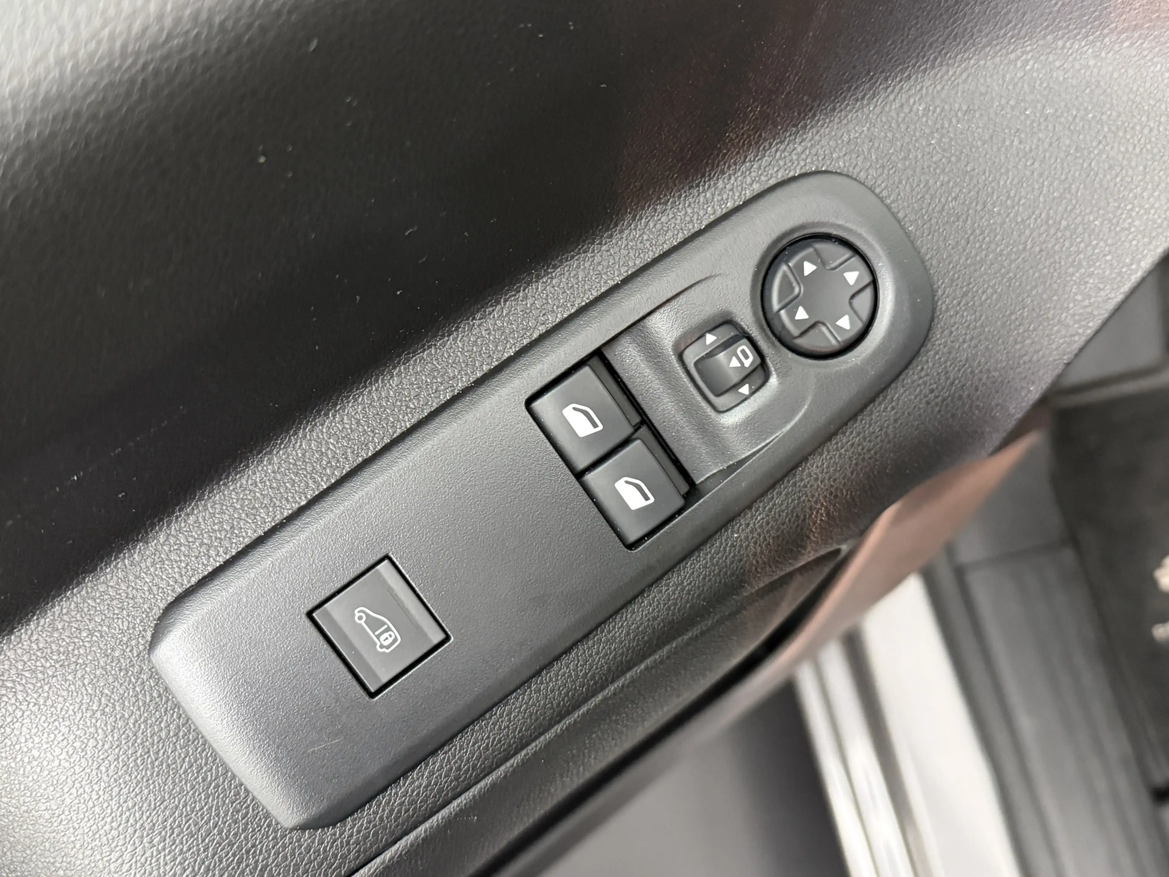 Peugeot Partner 1.2 PureTech Benzine Premium | Marge | Navigatie | — photo 8