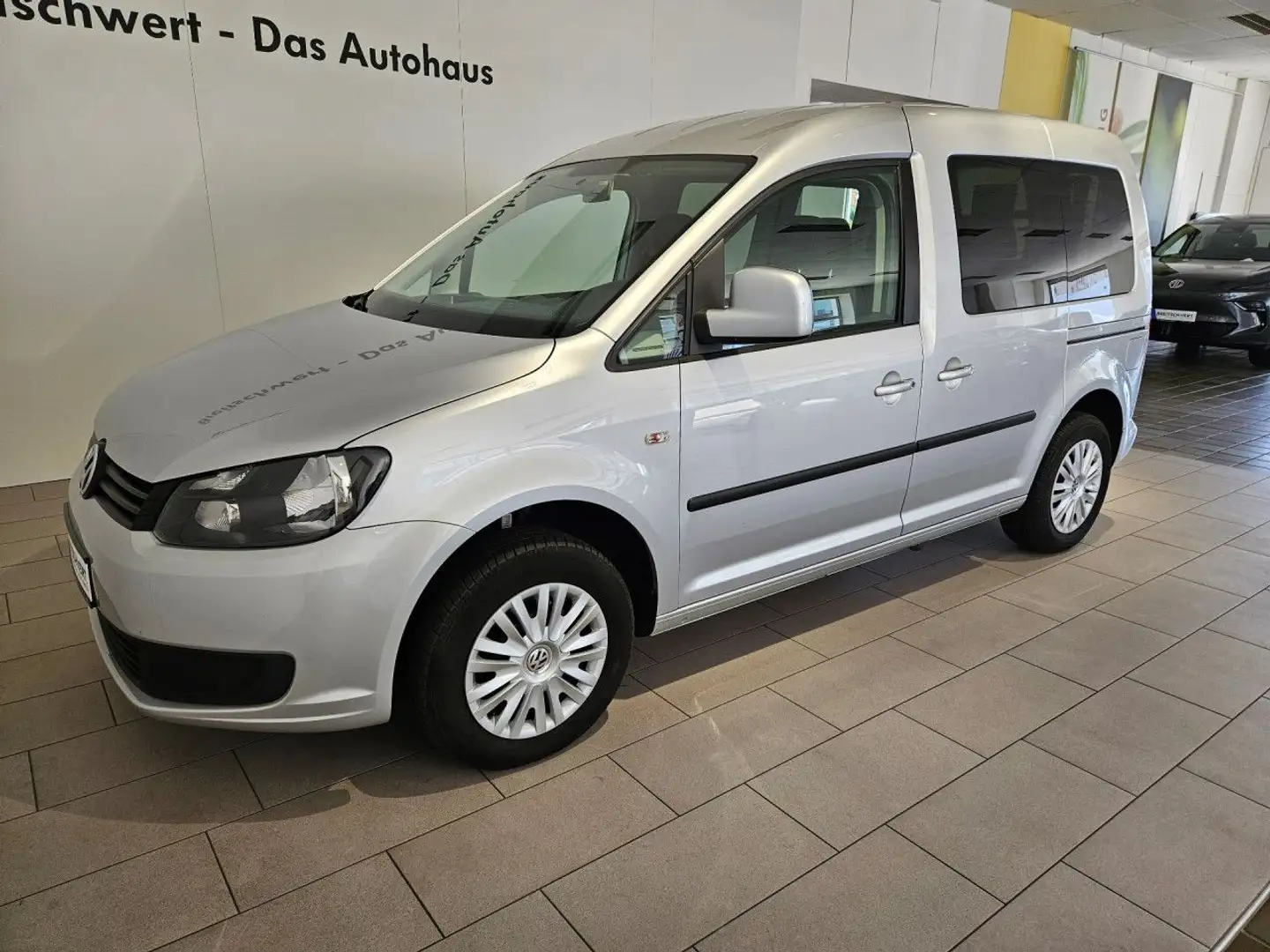 Volkswagen Caddy 1.6 TDI Soccer DSG behindertengerecht Rampe Silver - 2