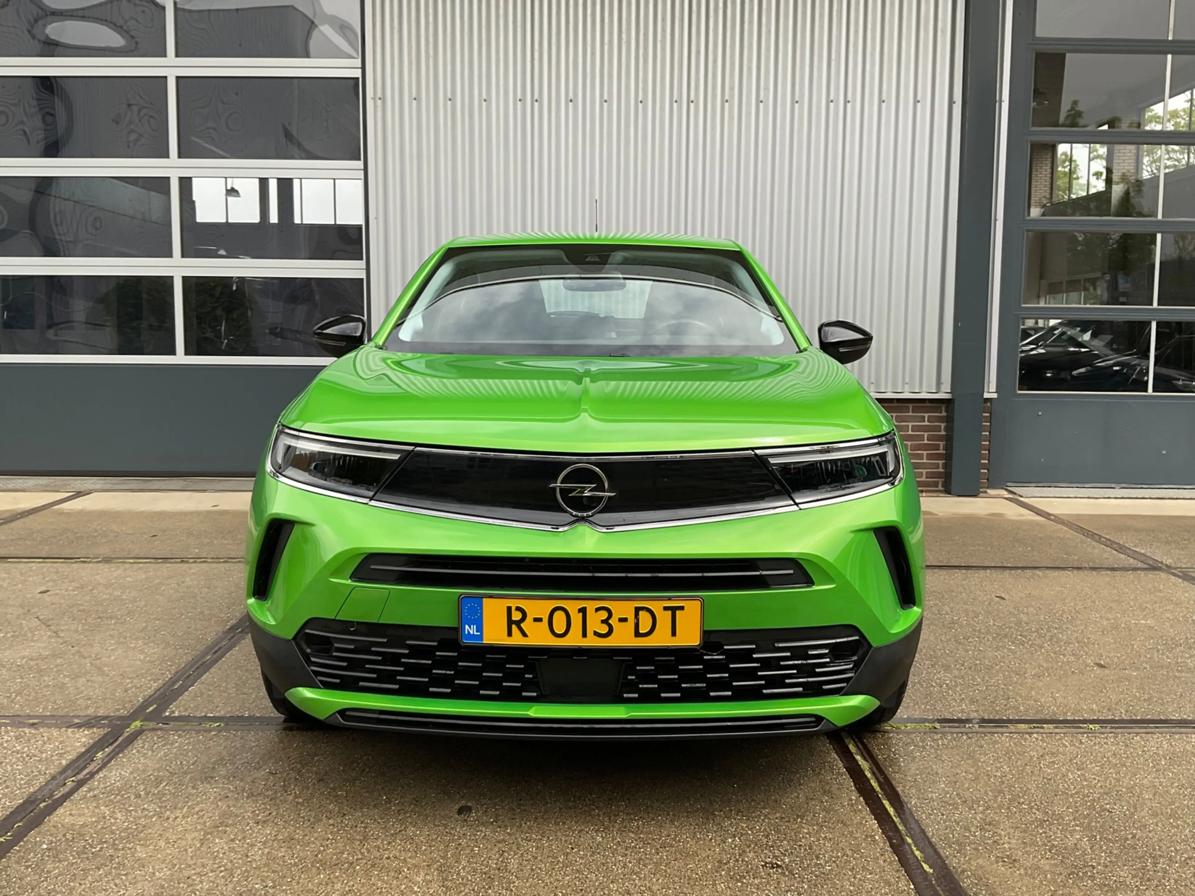 Opel Mokka-E Electric Level 2 50 kWh — photo 6