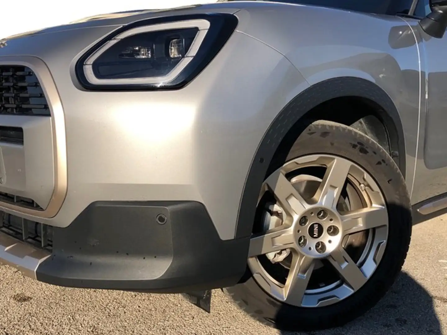 MINI One D Countryman Essential Zilver - 2