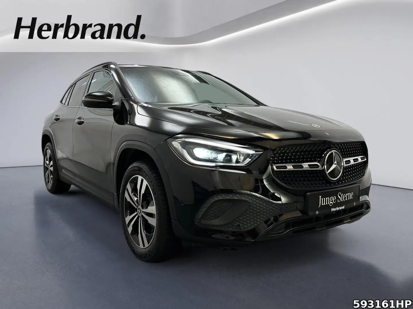 Mercedes-Benz GLA 250 Progressive Night MULTIBEAM Pano Ambient Schwarz - 2
