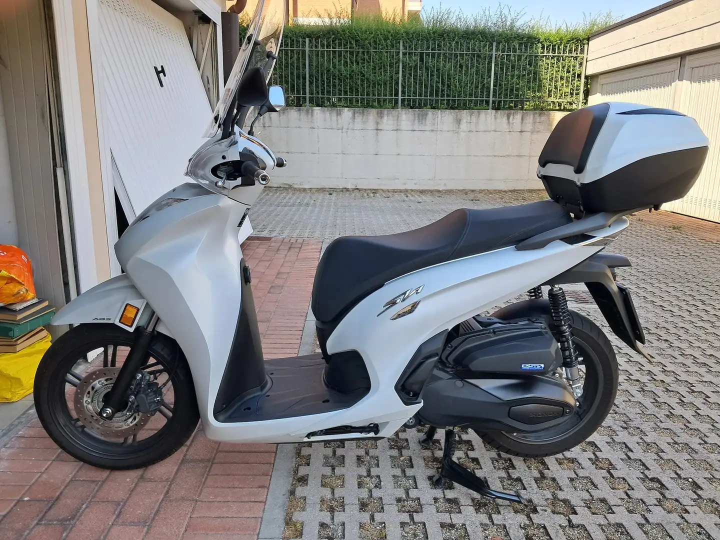 Honda SH 350i Biały - 2