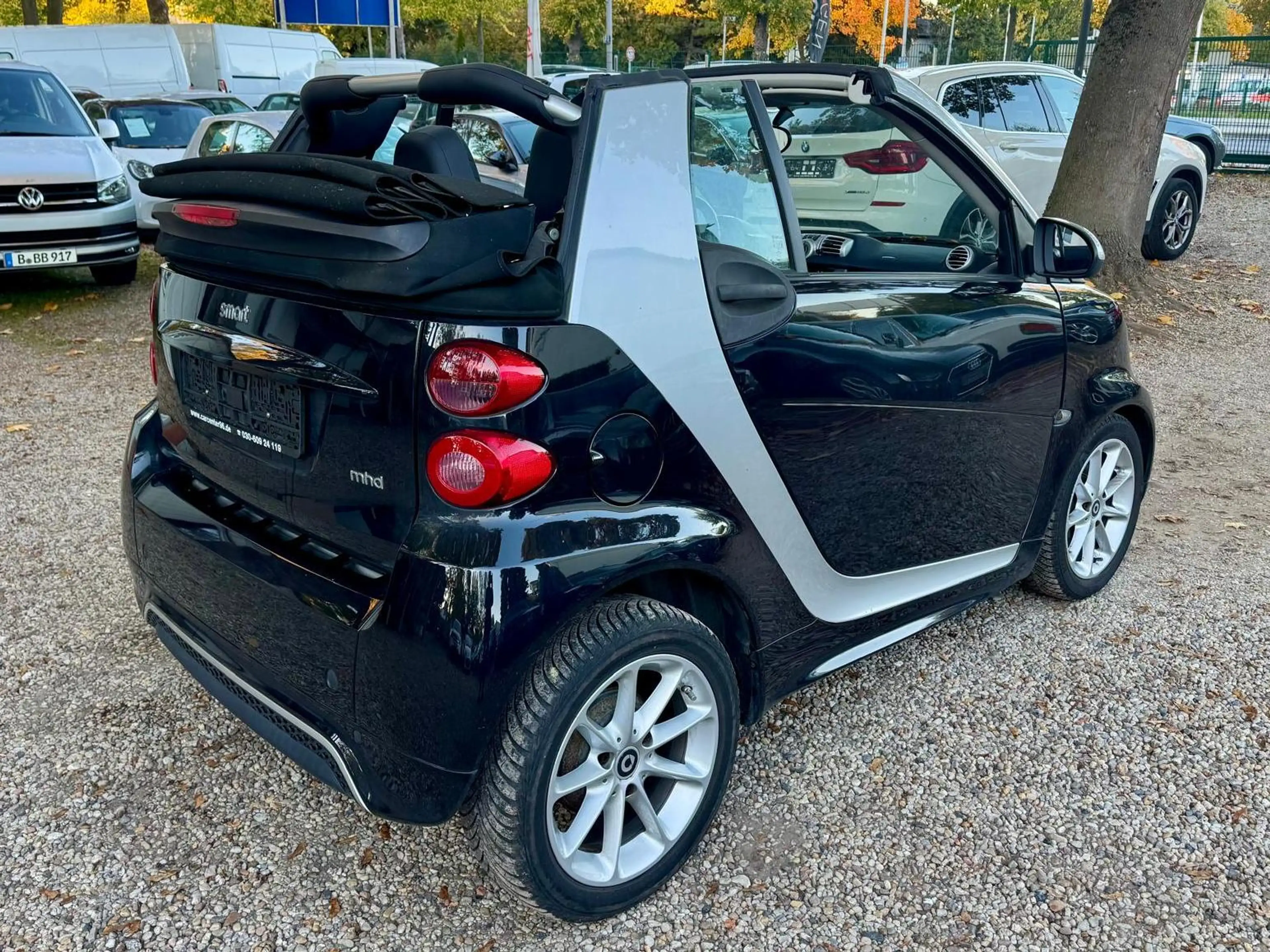 smart forTwo Cabrio Navi Klima AUTOAMTIK 15 Zoll Alu Servo — photo 12
