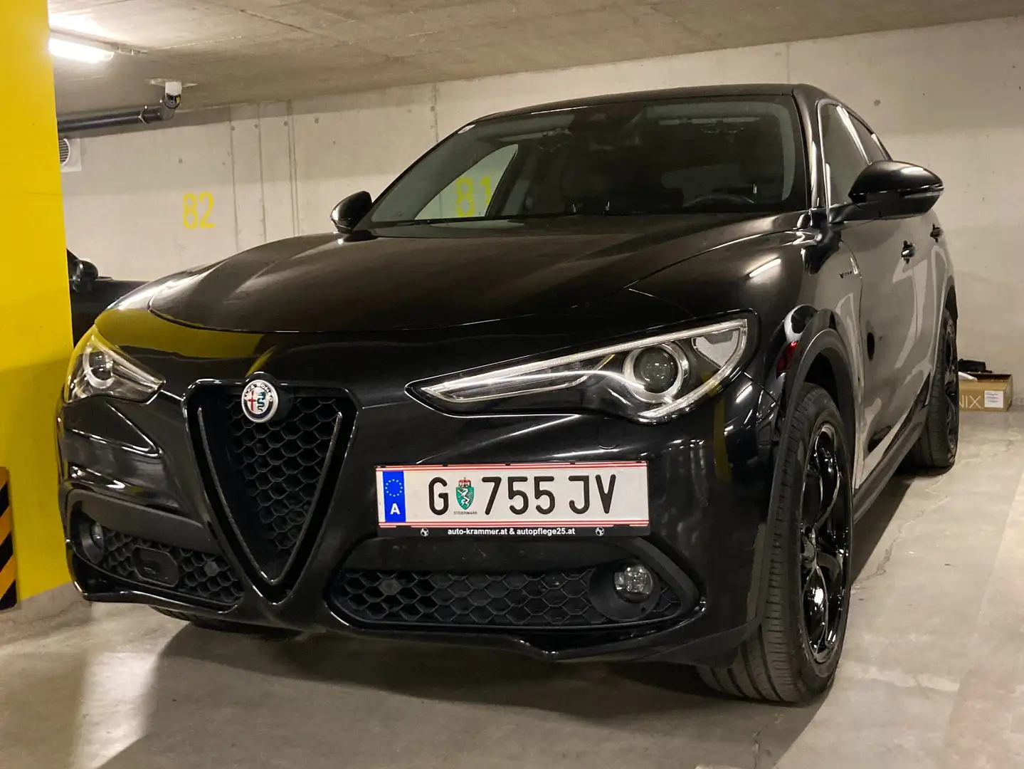 Alfa Romeo Stelvio Stelvio Veloce 2,2 JTD Veloce Schwarz - 2
