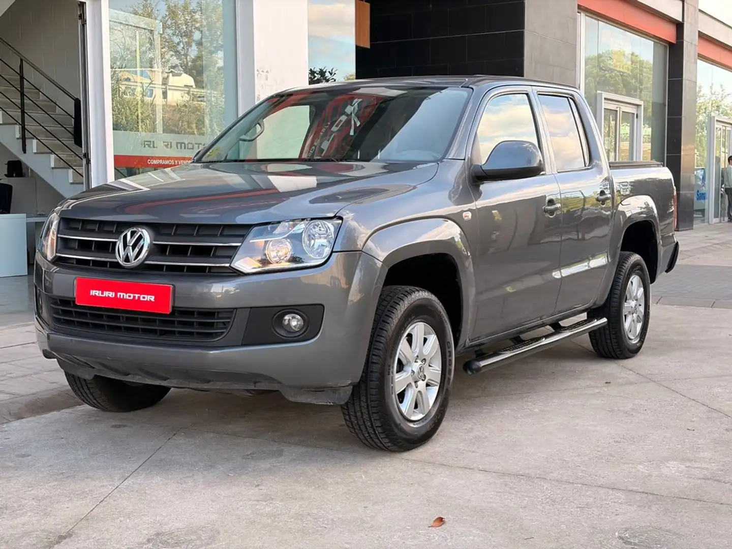Volkswagen Amarok DC Highline 2.0 TDI 163cv 4M Conectable Gris - 2