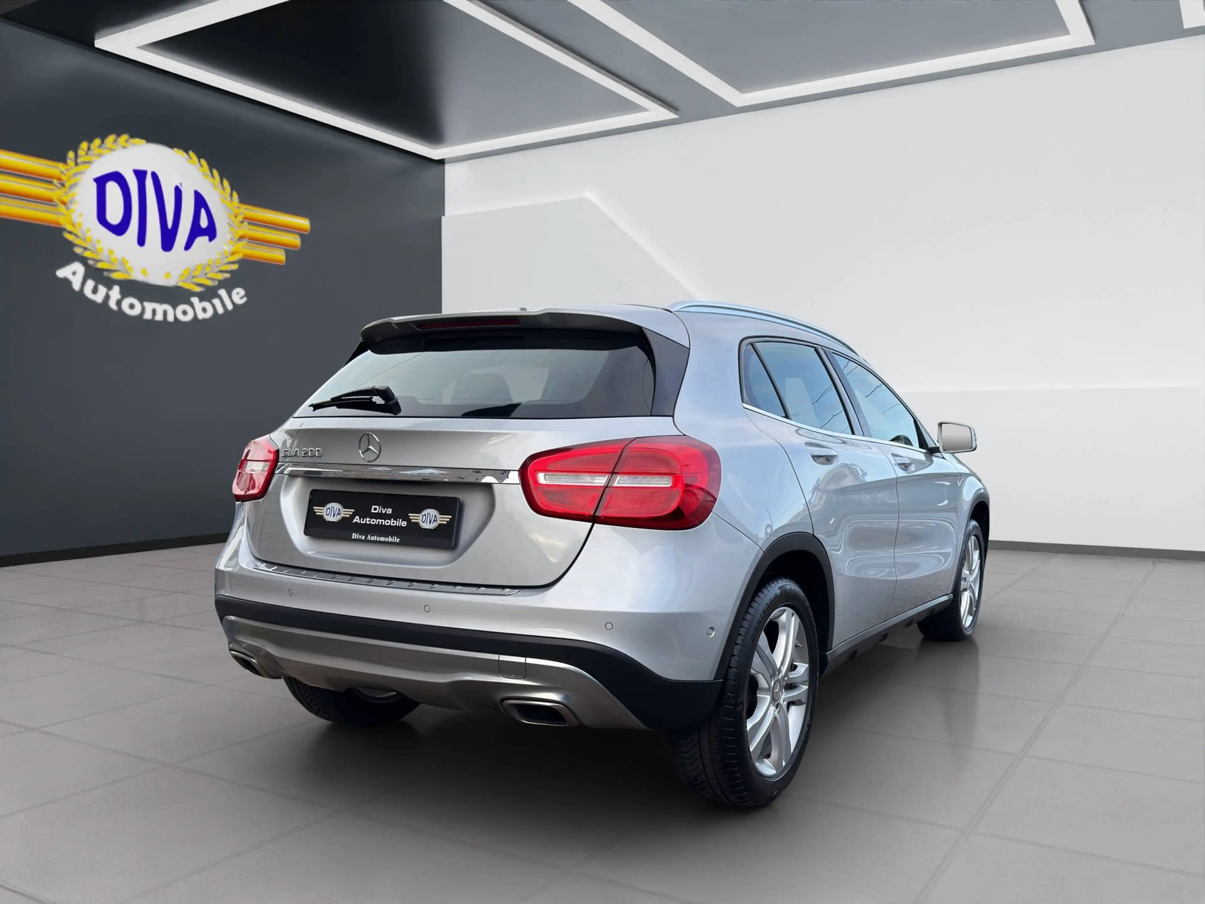 Mercedes-Benz GLA 200 GLA 200 Urban Navi/Xenon/Kamera — photo 2