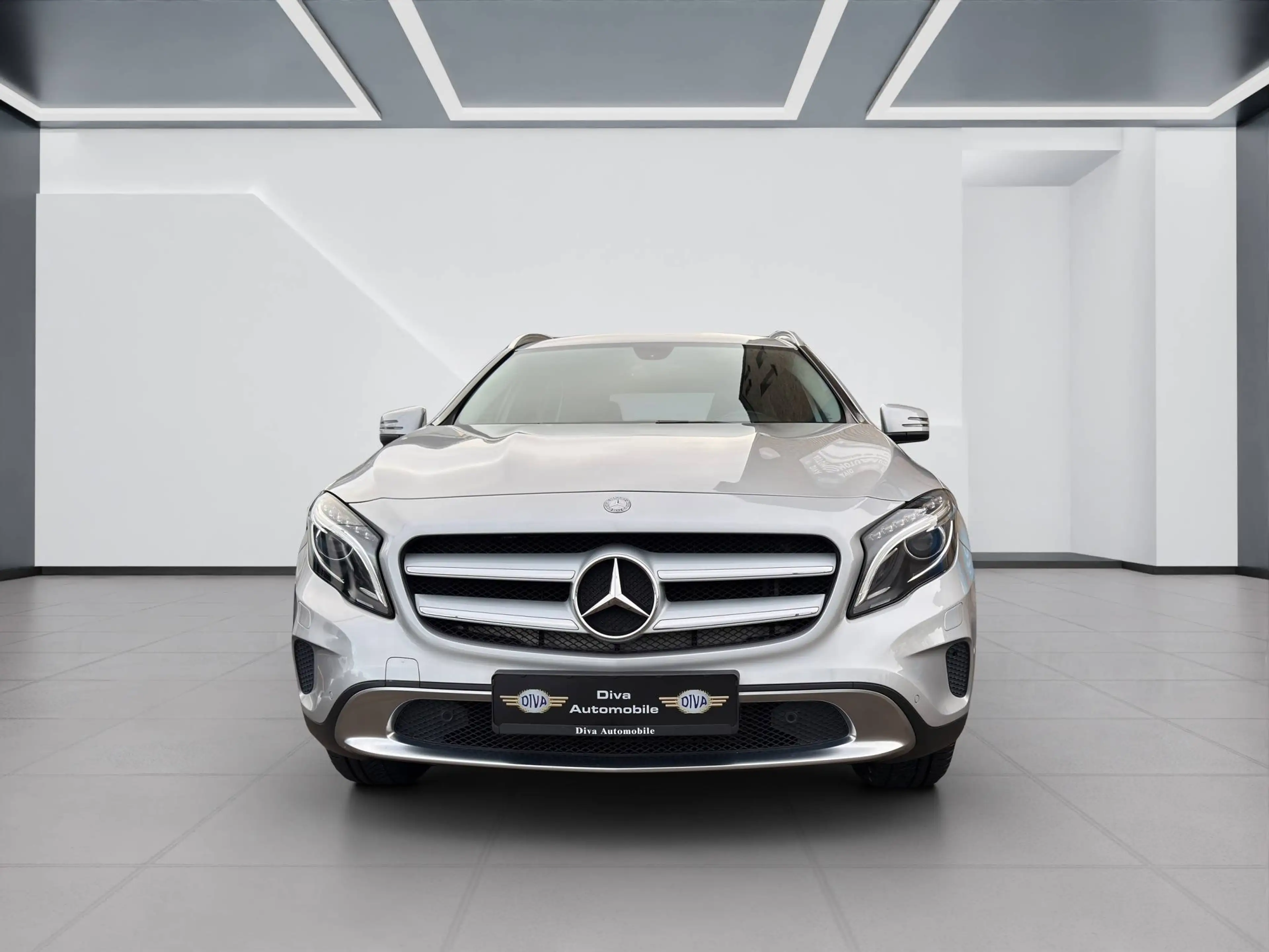 Mercedes-Benz GLA 200 GLA 200 Urban Navi/Xenon/Kamera — photo 5