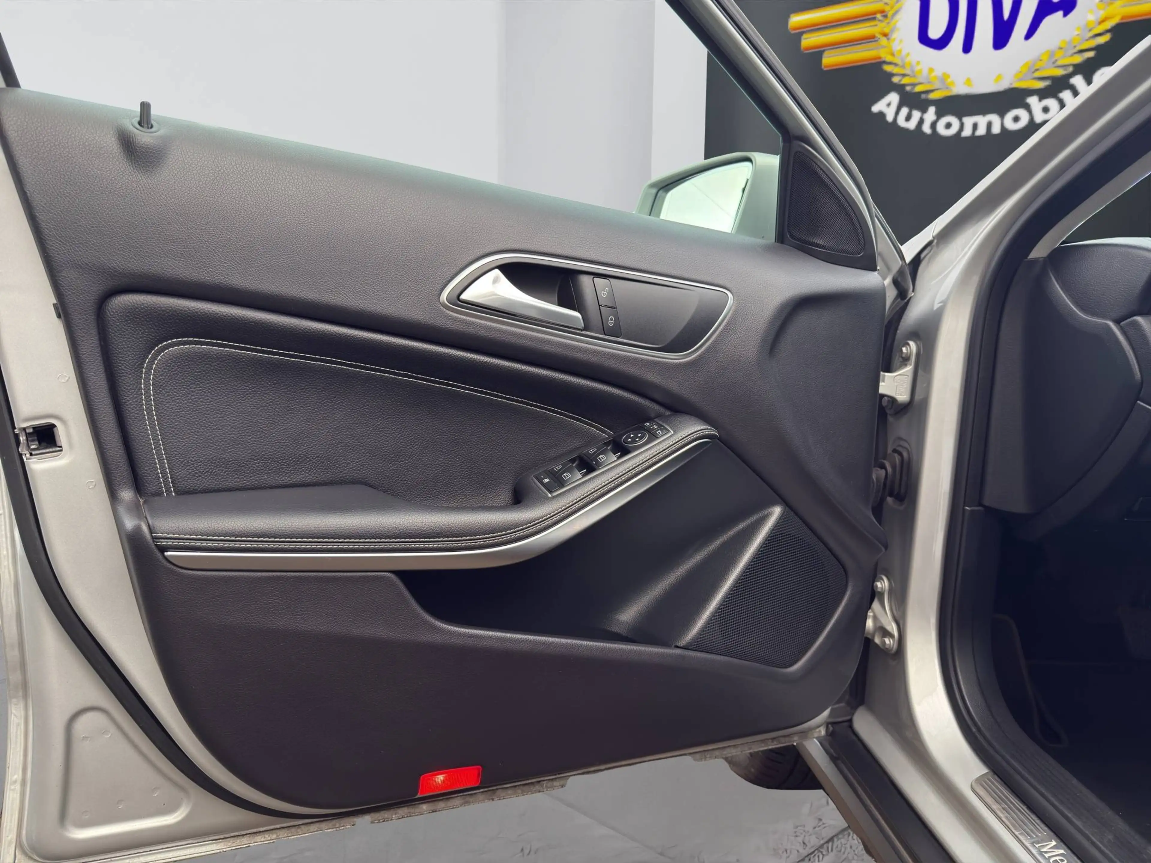 Mercedes-Benz GLA 200 GLA 200 Urban Navi/Xenon/Kamera — photo 10