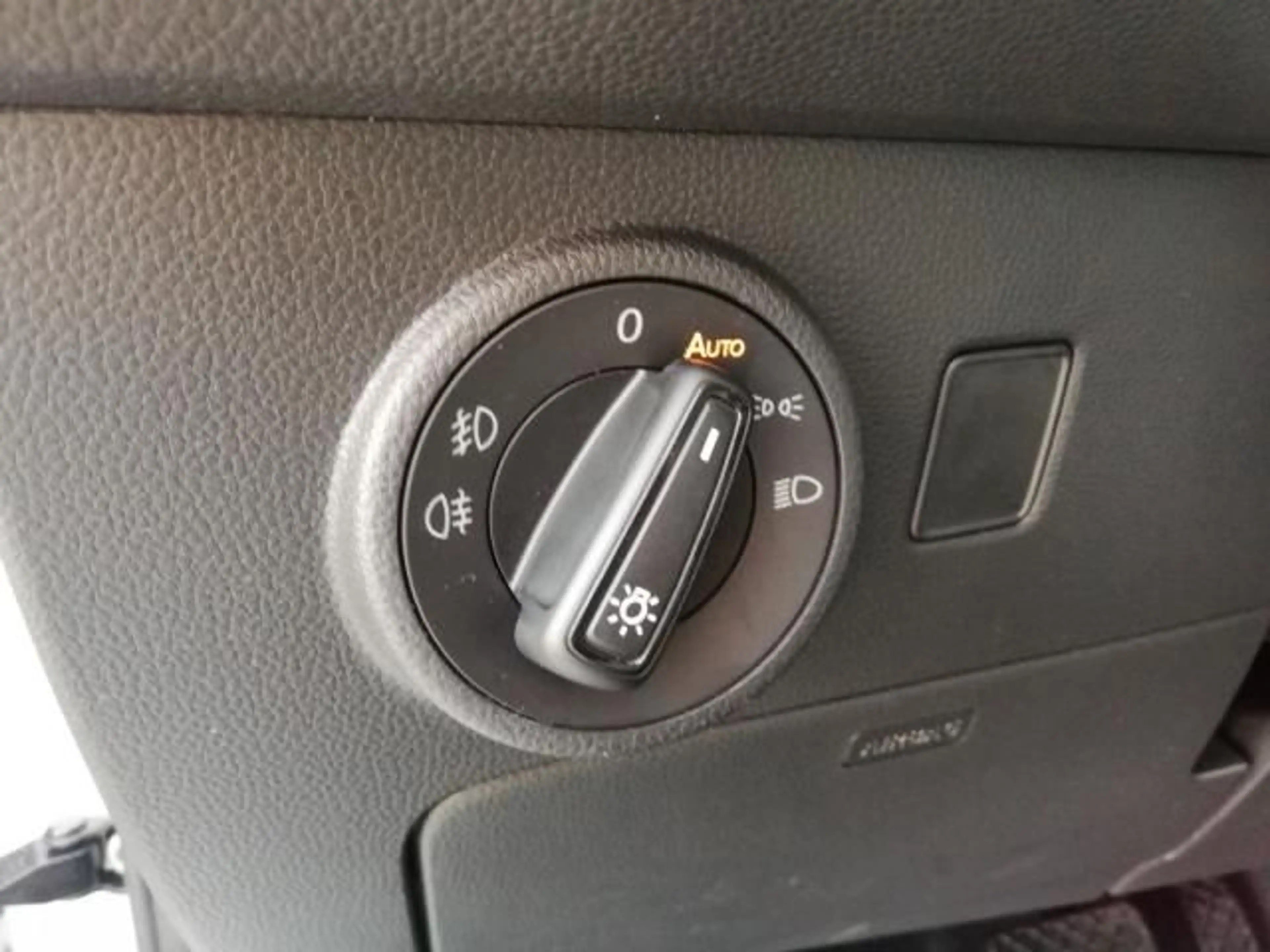SEAT Ateca ATECA ROAD EDITION 1.5 TSI DSG NAVI PARKLENKASS. — photo 13