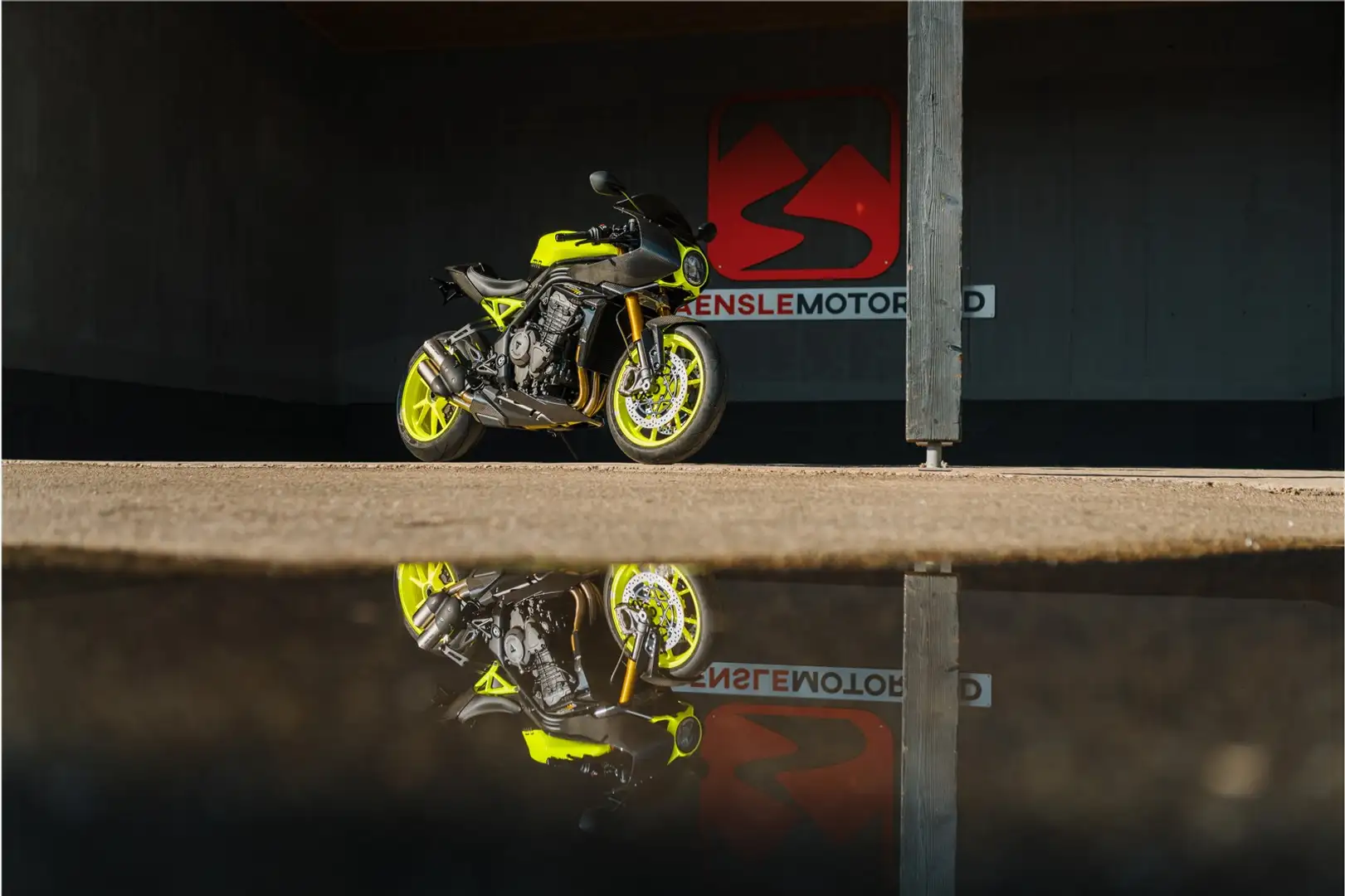Triumph Speed Triple 1200 RR - 1