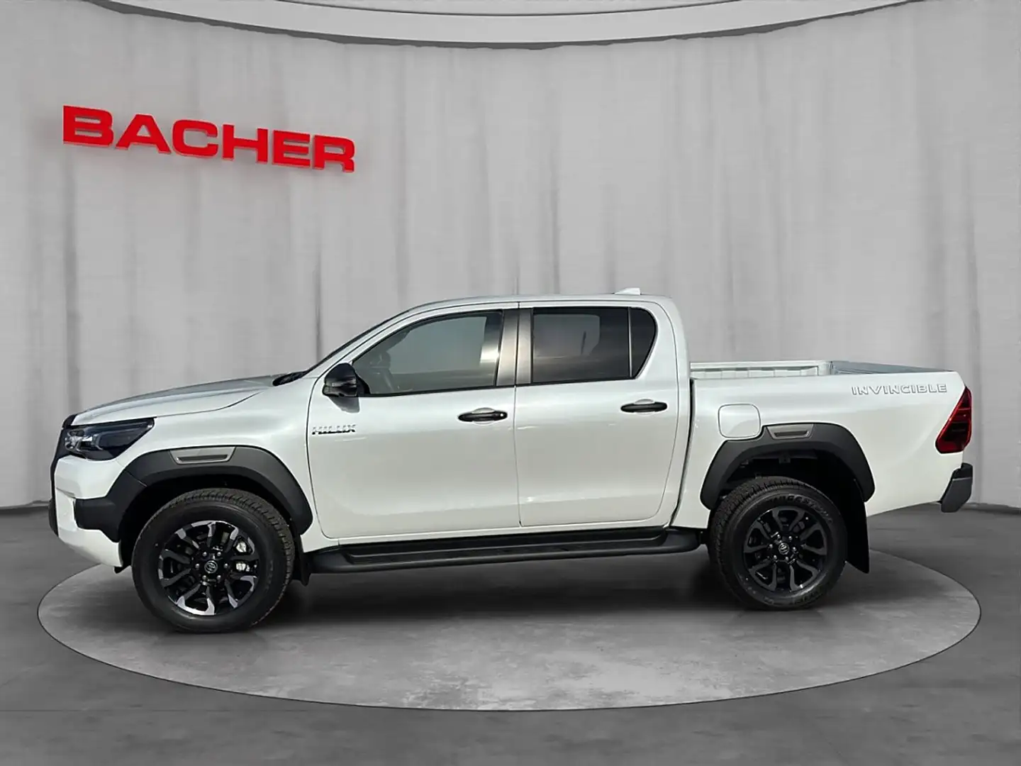 Toyota Hilux DK Invincible 4WD 2,8 D-4D MHEV Aut. Weiß - 1