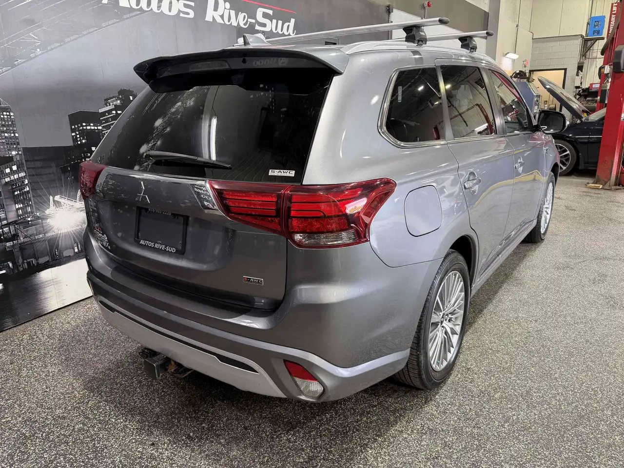Mitsubishi Outlander снимка Mitsubishi Outlander