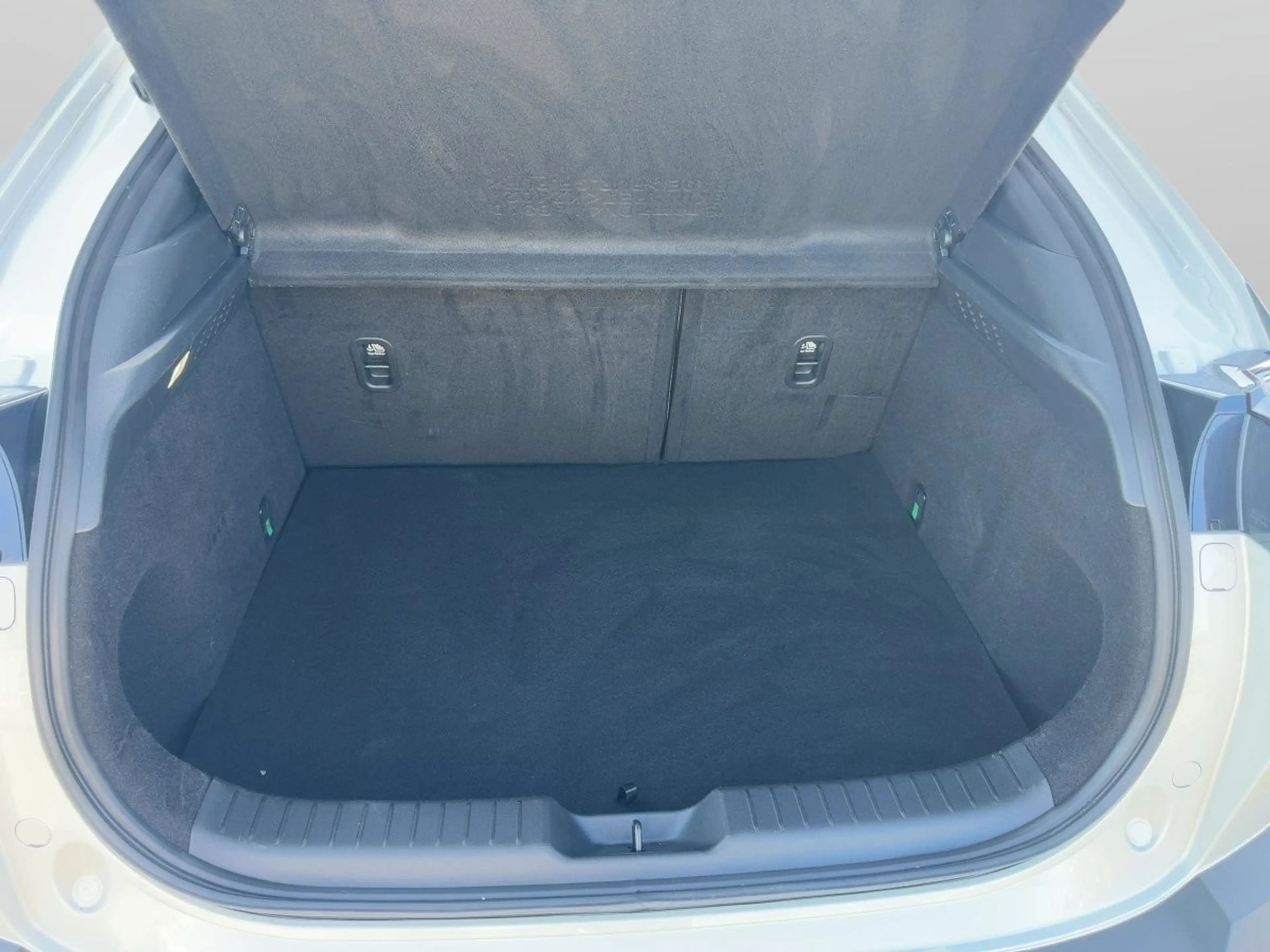 Mazda MX-30 e-SKYACTIV EV ADVANTAGE Modern Confidence — photo 5