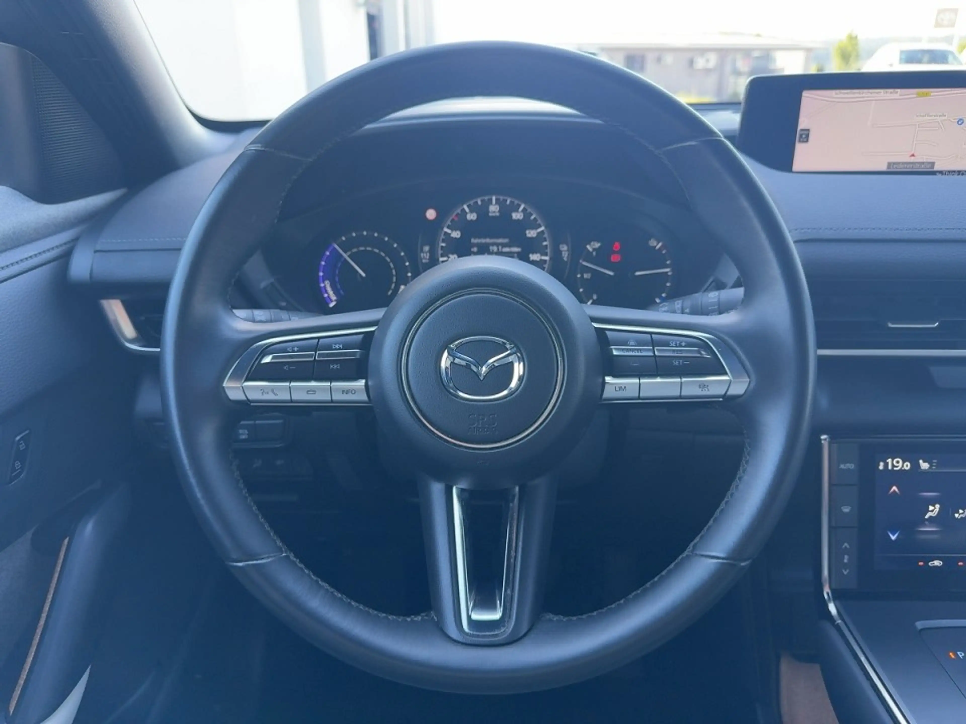 Mazda MX-30 e-SKYACTIV EV ADVANTAGE Modern Confidence — photo 9