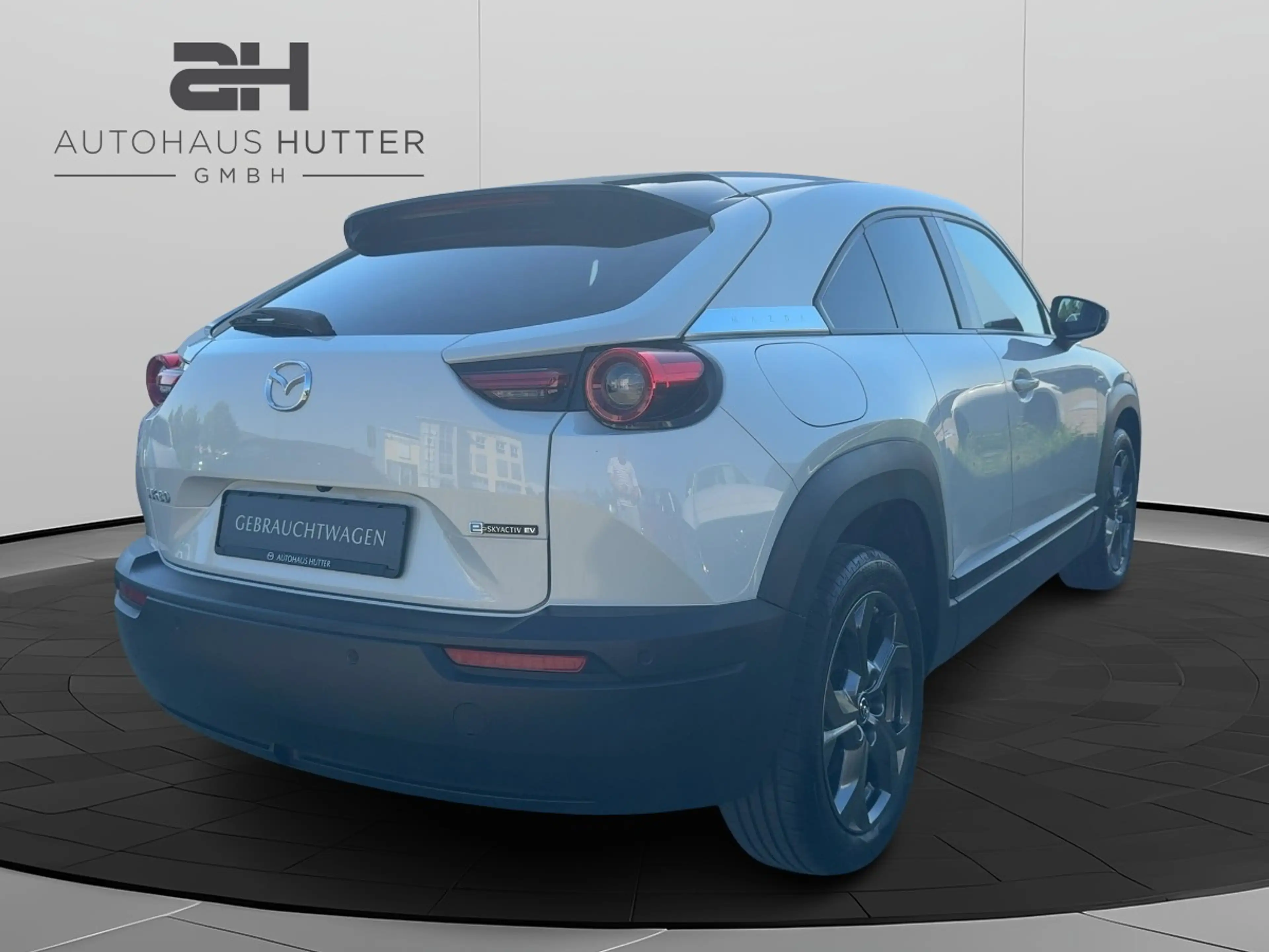 Mazda MX-30 e-SKYACTIV EV ADVANTAGE Modern Confidence — photo 3