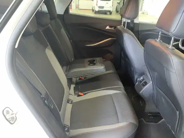 Opel Grandland view 13