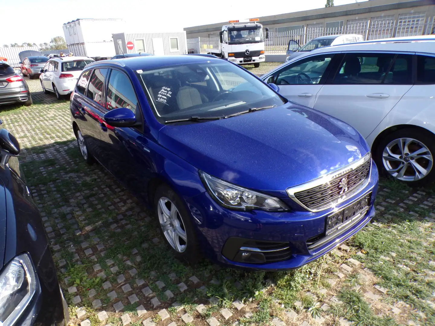 Peugeot 308 Style Blau - 2