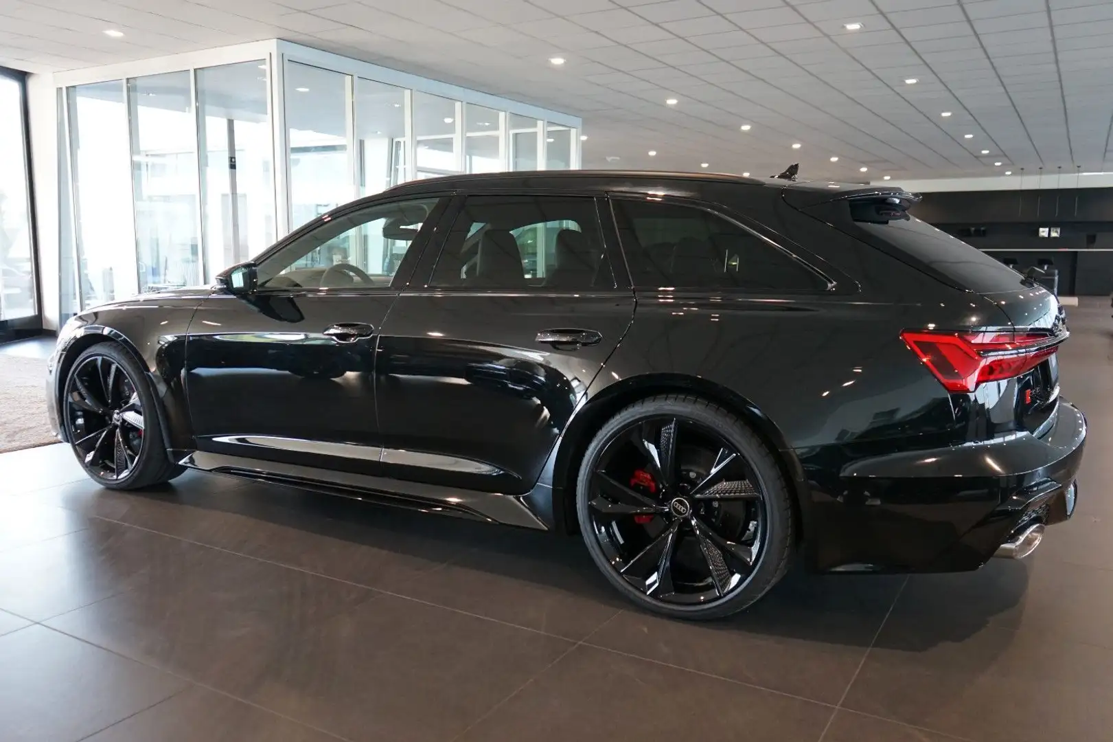 Audi RS6 | Keramik | 305 | B&O Advanced | Pano | VOLL Schwarz - 2