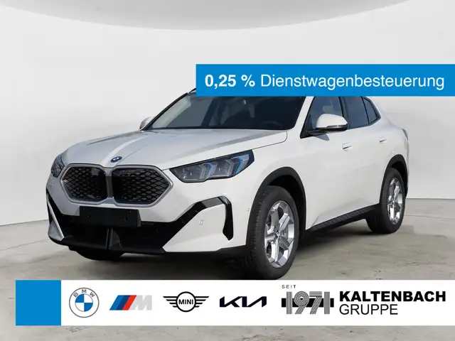 BMW iX2 eDrive20 LED AHK NAVI KAMERA SHZ PDC