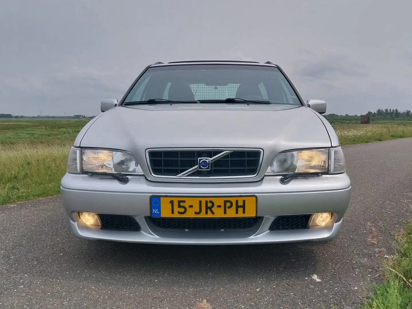 Volvo V70 V70 2.4 R AWD - 2