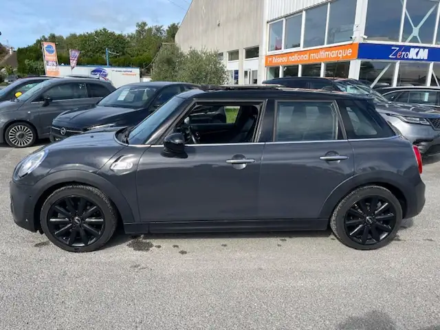 Mini Cooper Cooper view 4