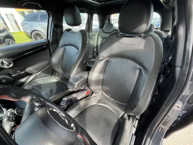 Mini Cooper Cooper view 5