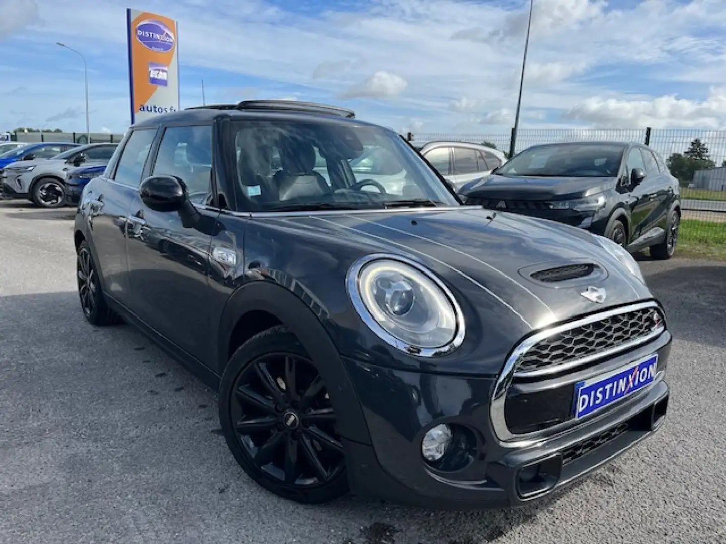 MINI Cooper SD 2.0 D - 170 - BVA 5P COOPER SD RED HOT CHILI Grau - 2