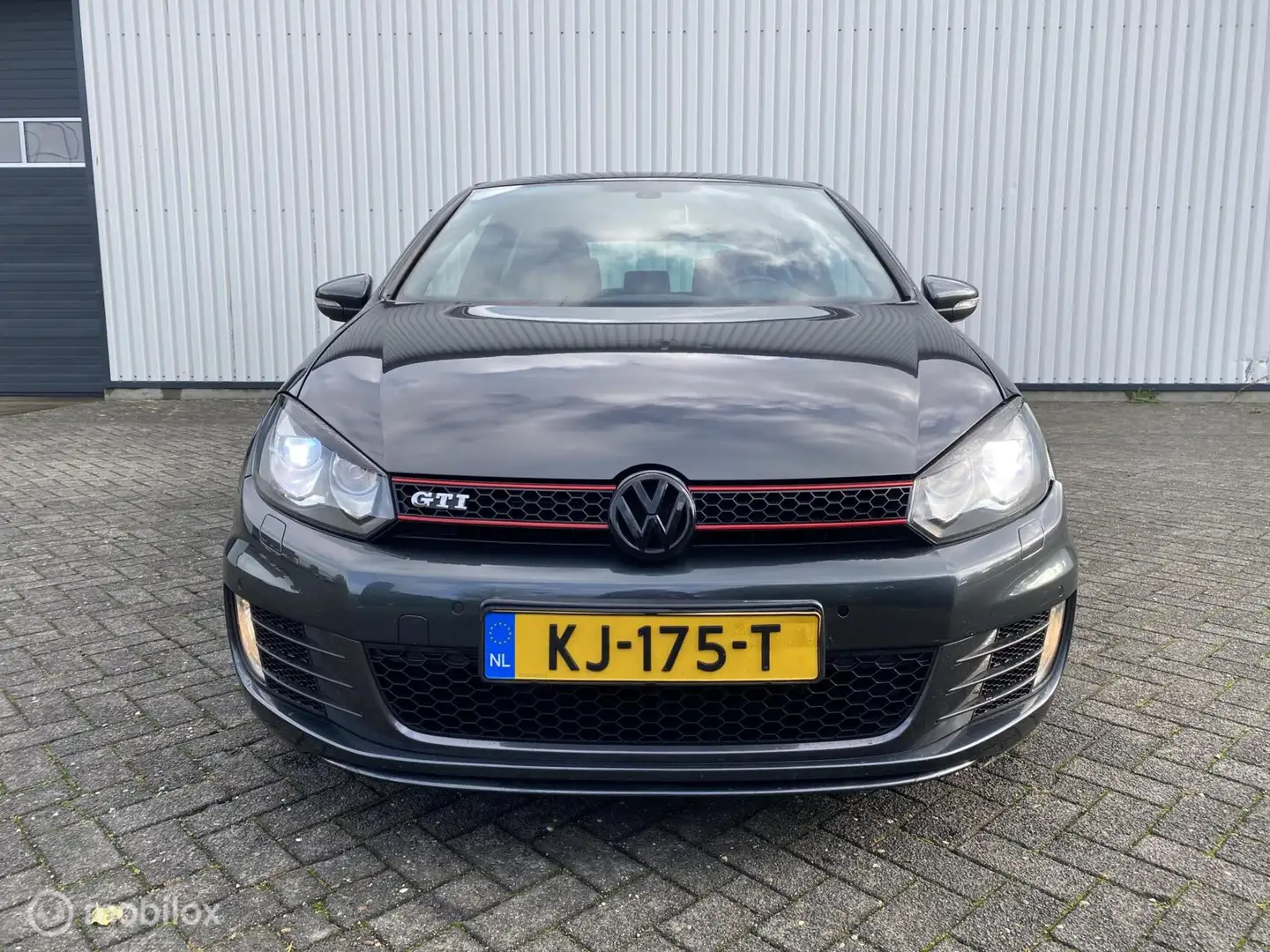 Volkswagen Golf GTI 2.0 Schwarz - 2