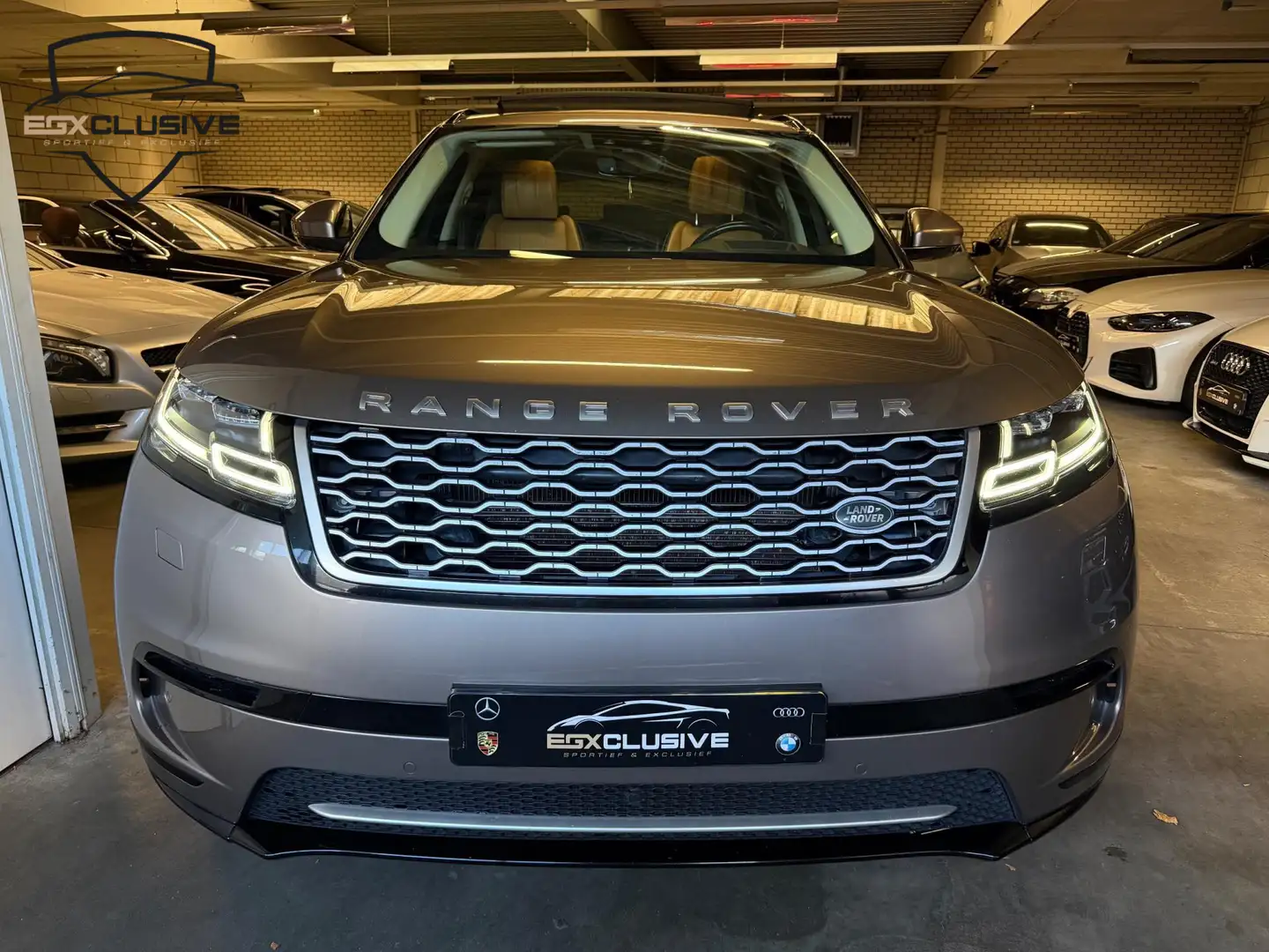 Land Rover Range Rover Velar 2.0 I4 AWD R-Dynamic HSE Pano/Camera/Keyless Bruin - 2