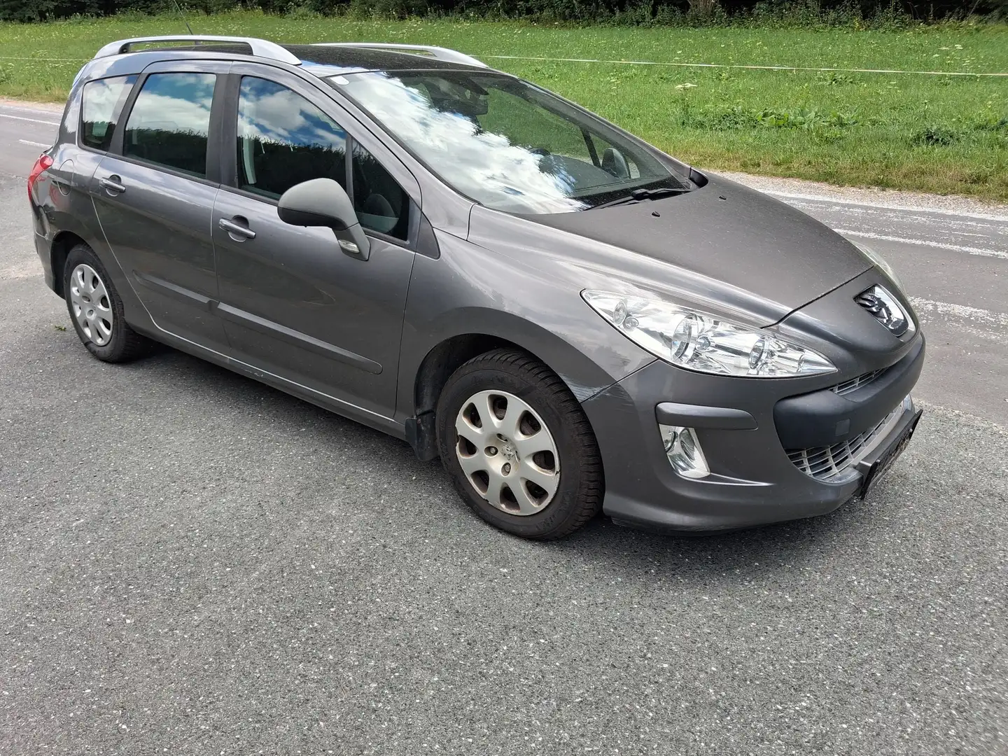 Peugeot 308 SW 1,6 HDi 110 FAP Premium - 1