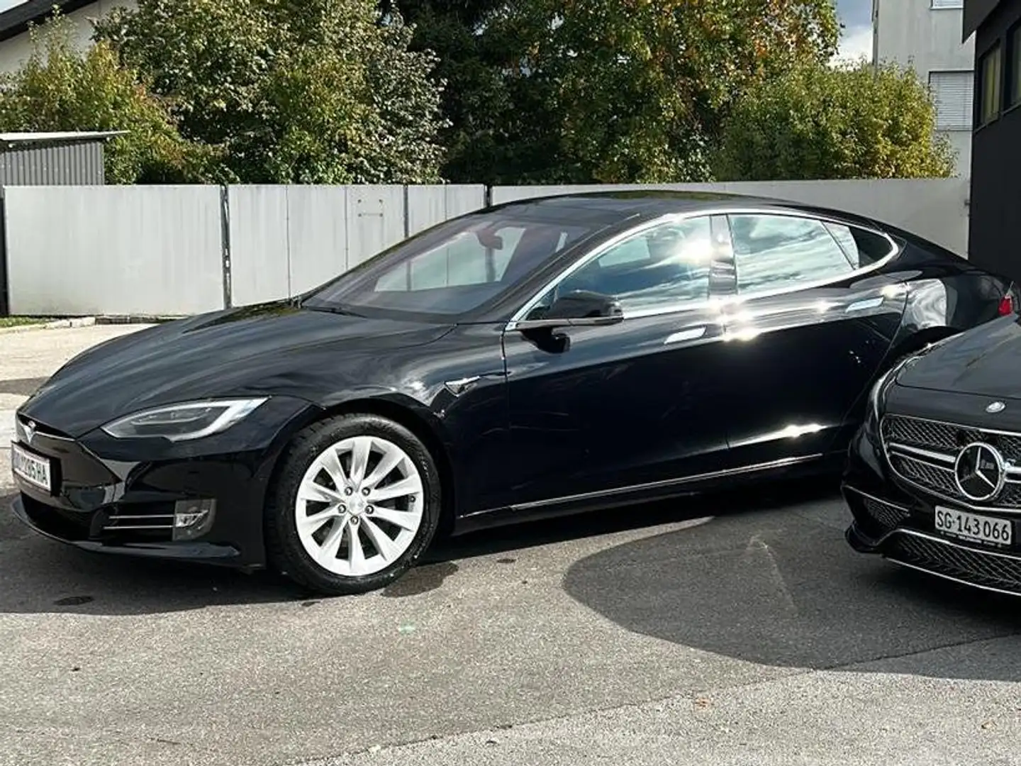 Tesla Model S 002/100D/B19B5N Schwarz - 1