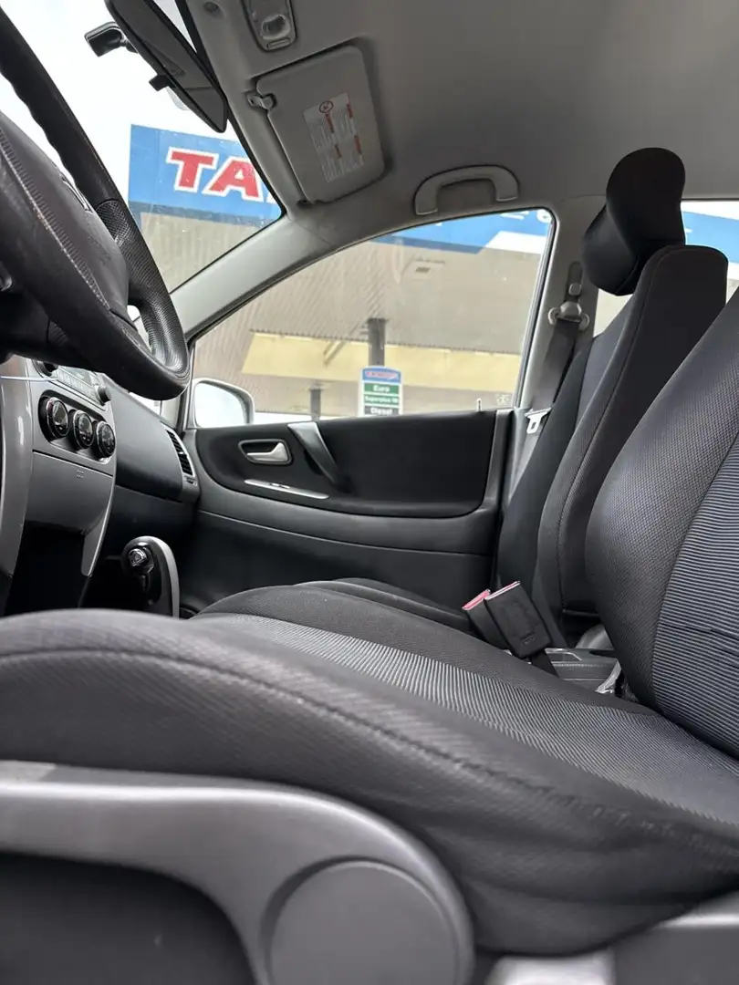 Suzuki Liana 1.6 Exclusive, AUTOMAAT, climatronic, trekhaak, to Gris - 2