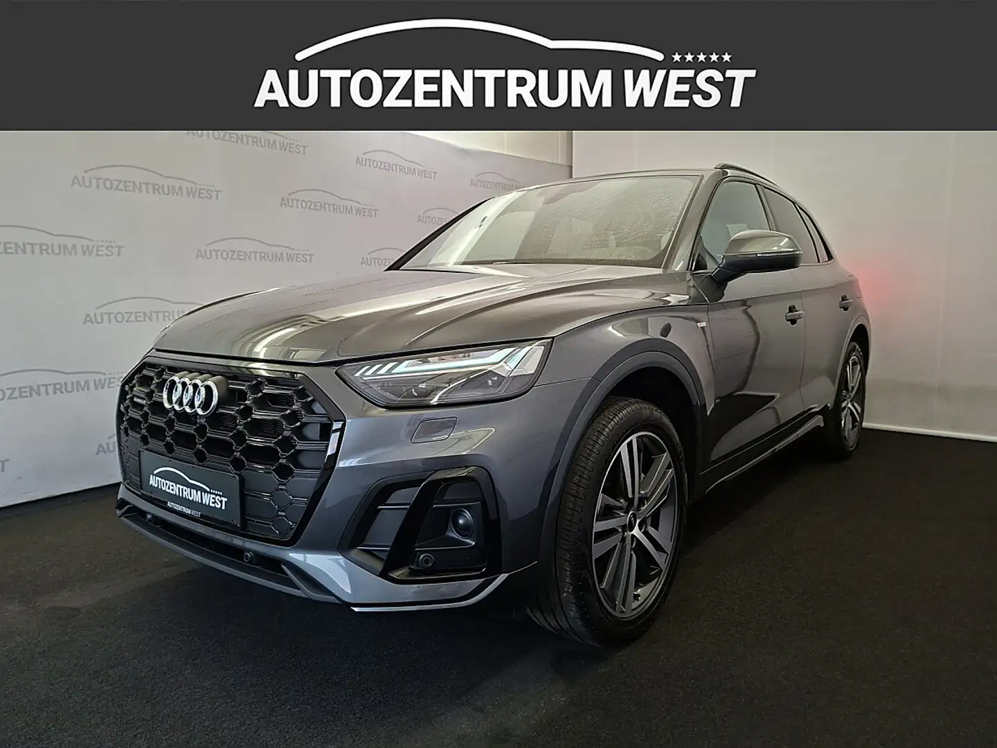 Audi Q5 50 TFSI e PHEV quattro S-line....AHK/NAVI/MATRIX Grau - 1