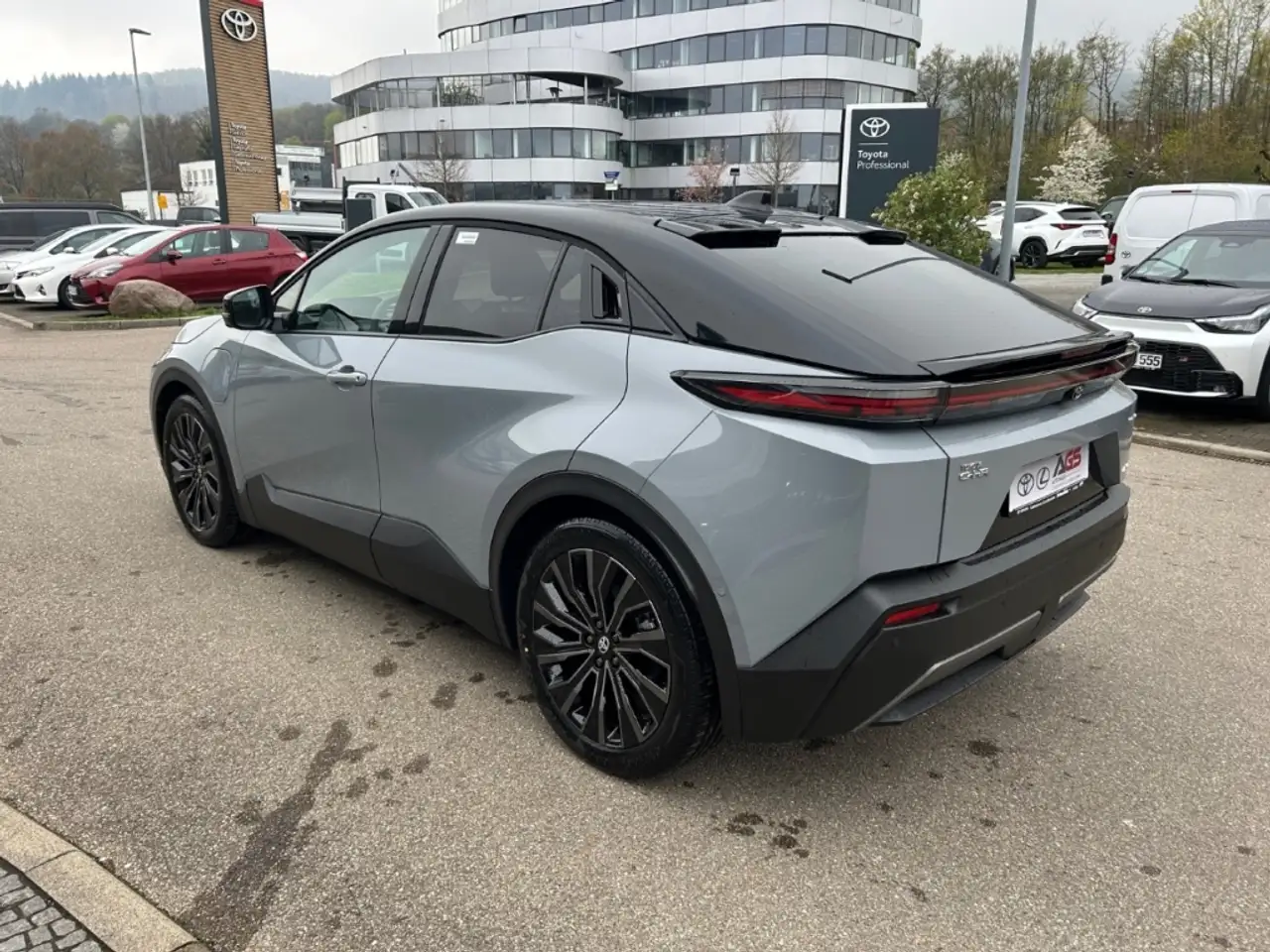 Toyota C-HR C-HR+ Lounge 4x4 Allrad 165kw 5