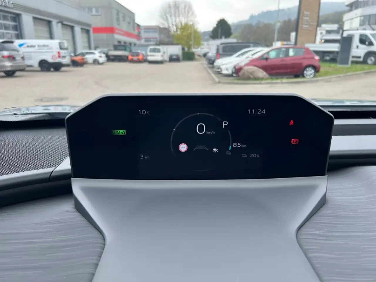 Toyota C-HR C-HR+ Lounge 4x4 Allrad 165kw 16