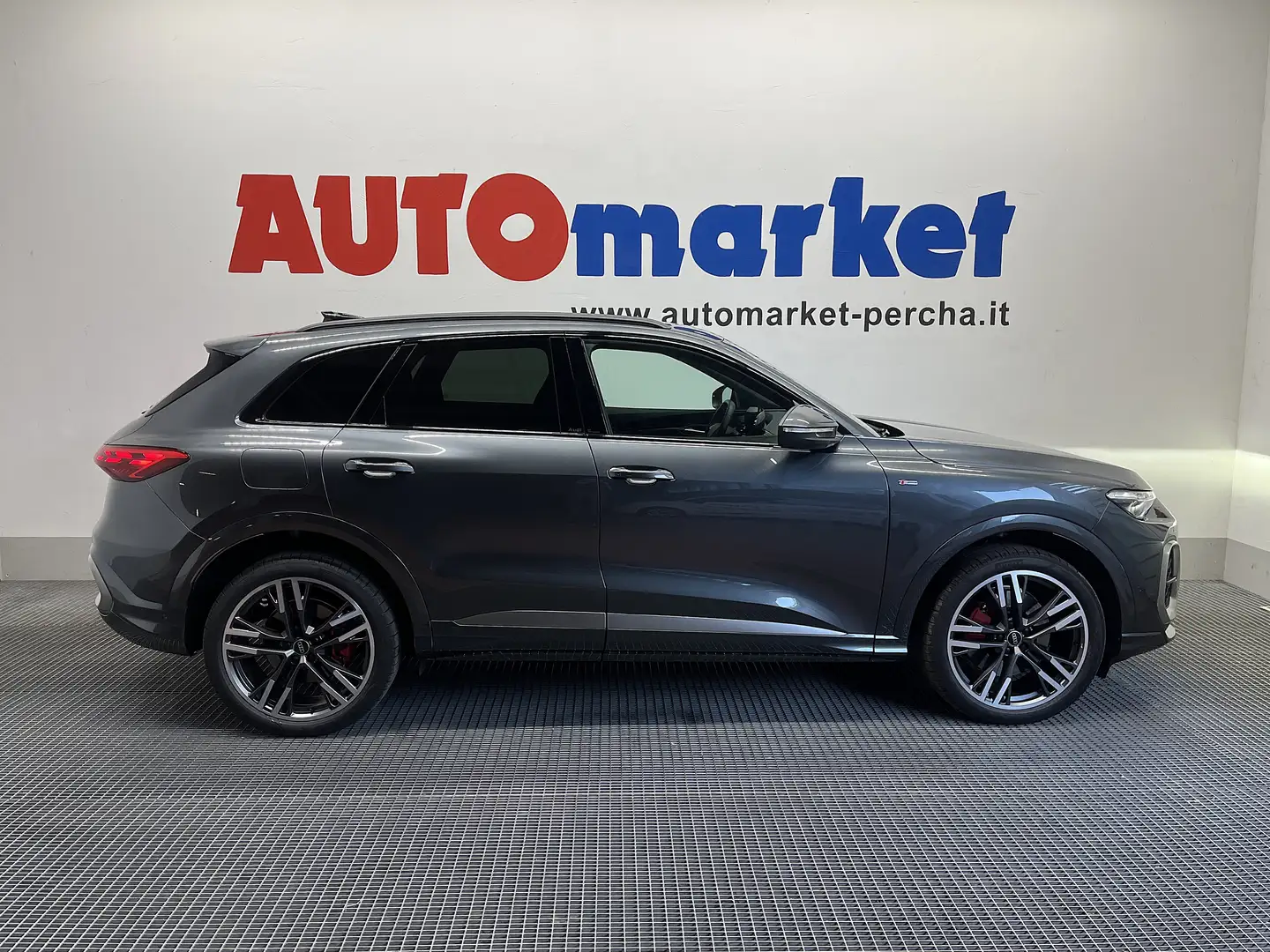 Audi Q5 2.0 tdi mhev S line edition quattro 204cv s-tronic Grau - 1