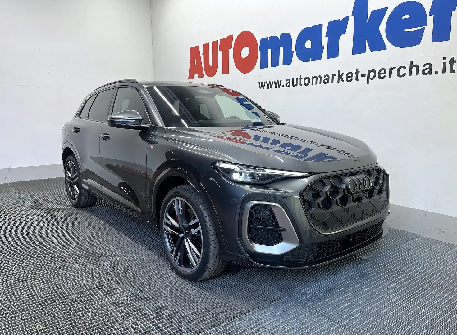 Audi Q5 2.0 tdi mhev S-line edition quattro 204cv s-tronic Grigio - 2
