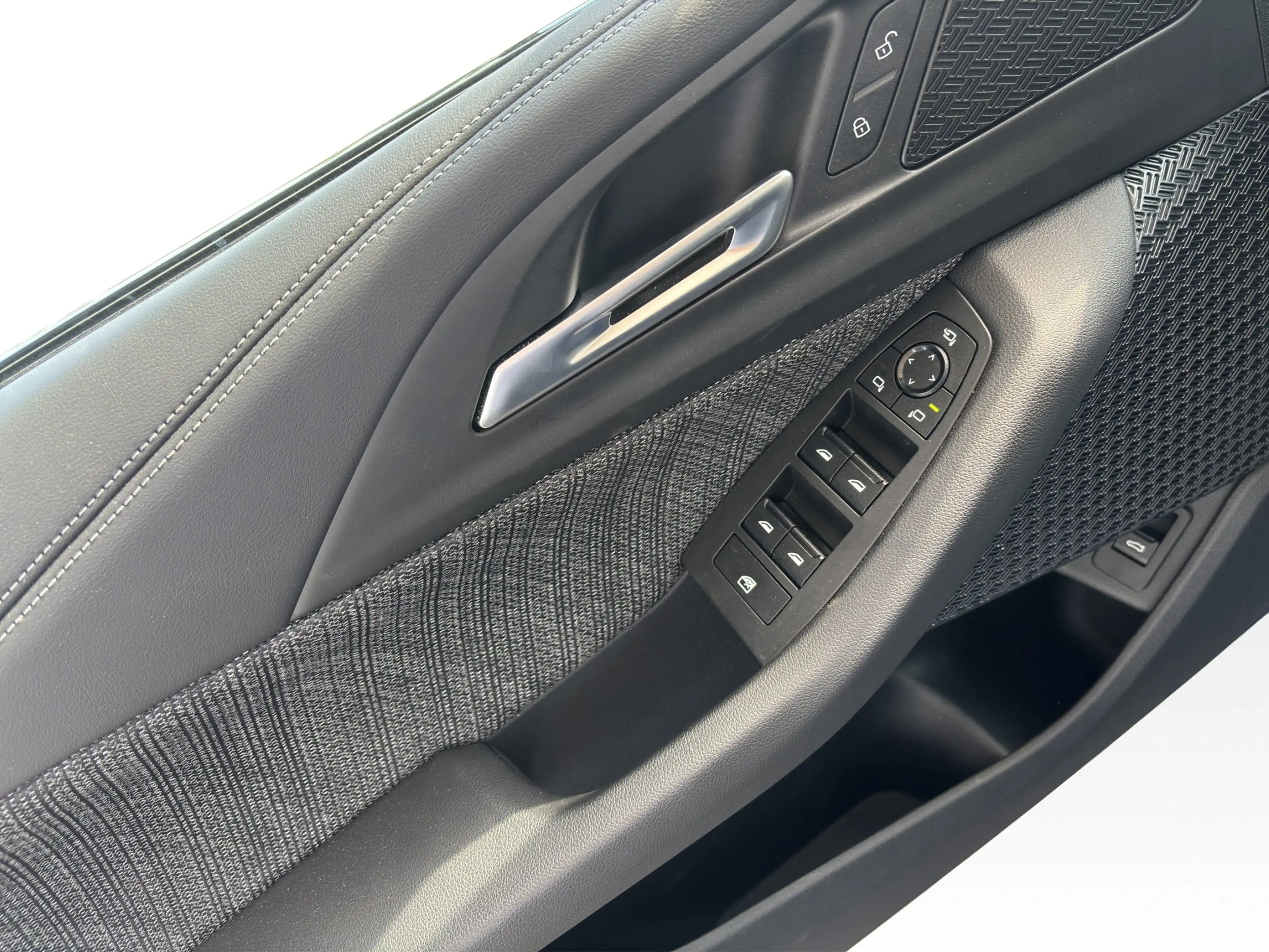 BMW 220 i Active Tourer — photo 13
