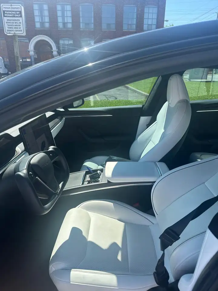 Tesla Model S photo Tesla Model S