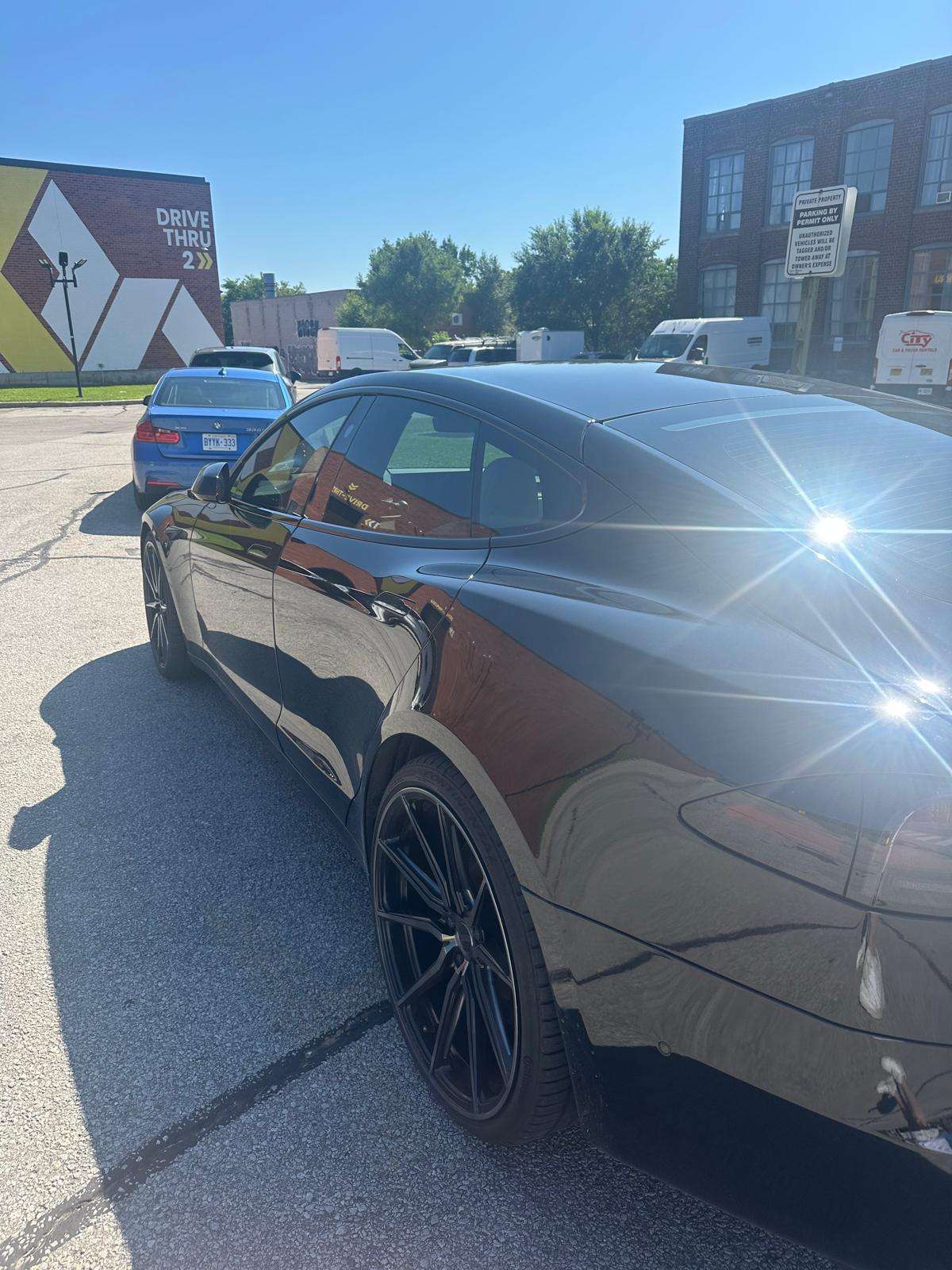 2022 Tesla Model S alt 5