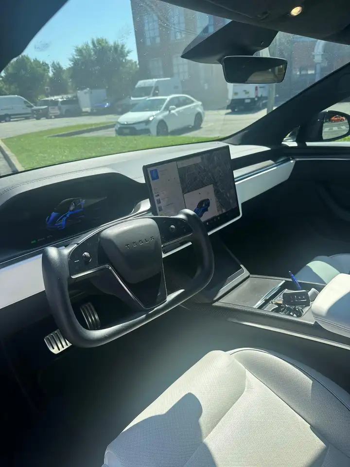 Tesla Model S photo Tesla Model S