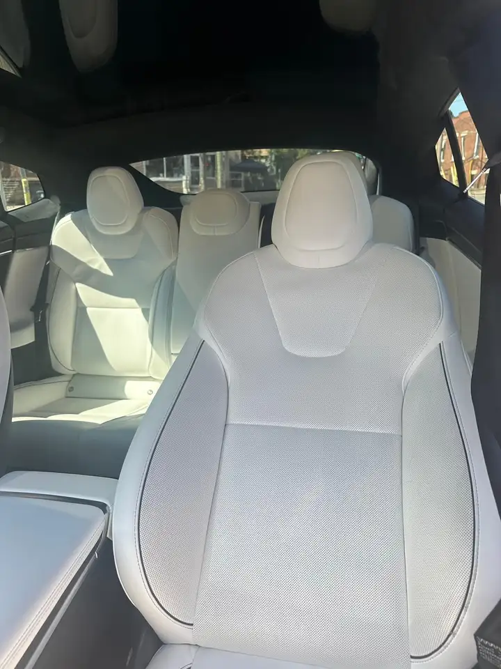 Tesla Model S photo Tesla Model S