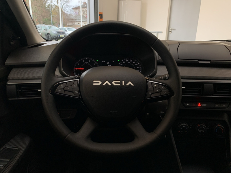 Dacia Sandero ESSENTIAL TCe 90 Essential LED+PDC+DAB+ISOFIX+BT+ — photo 15