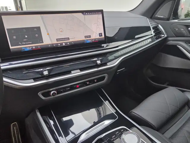 BMW X5 view 10