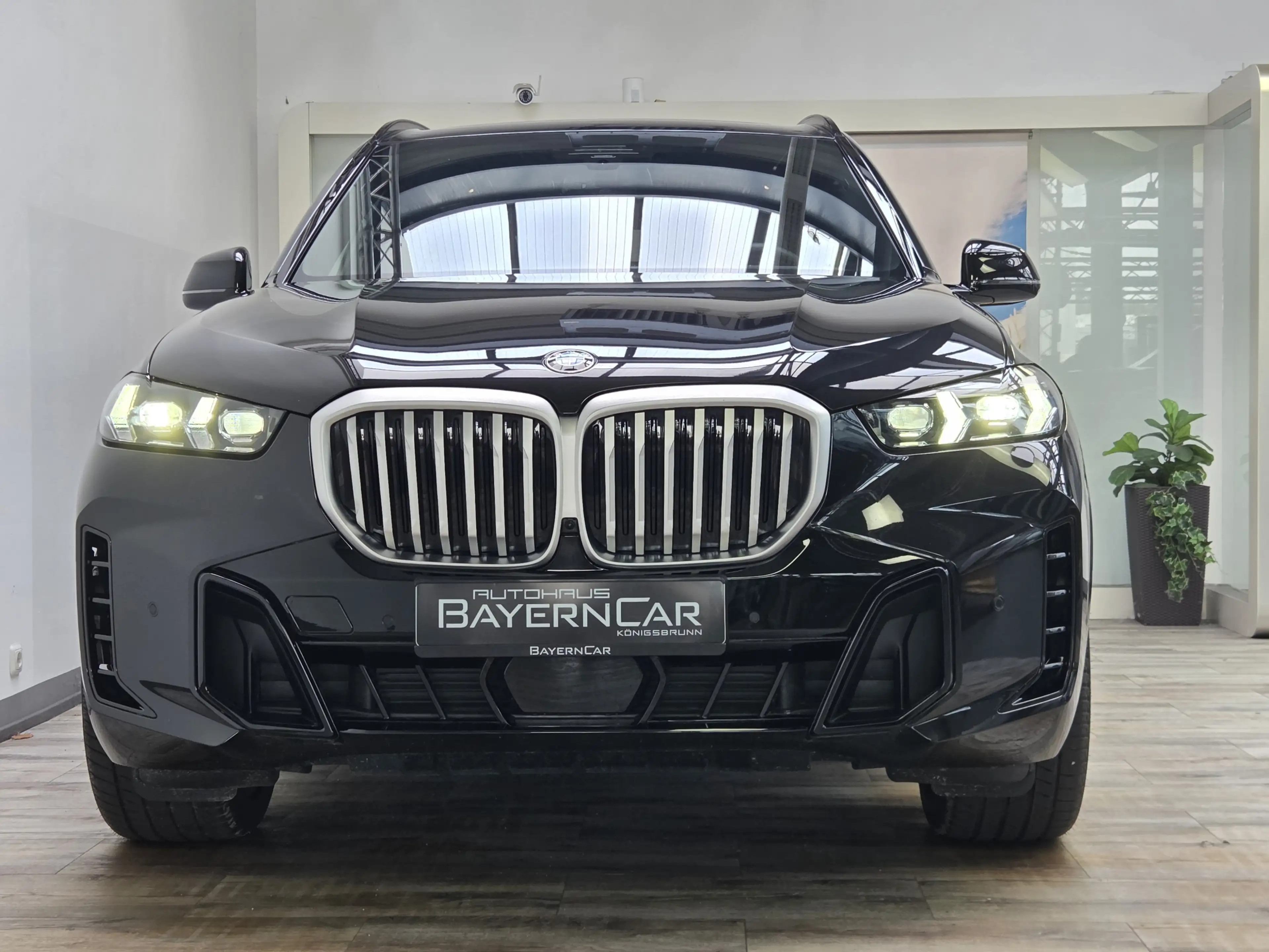 BMW X5 xDr40d M Sport 7Seats Luft Standhzg. ACC 360° — photo 2