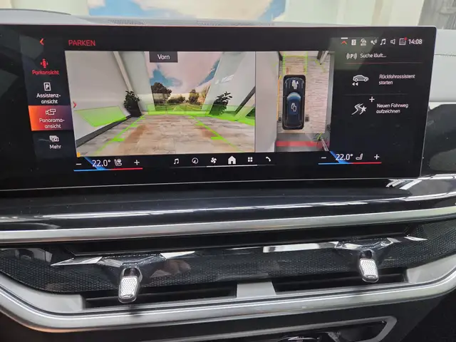 BMW X5 view 14