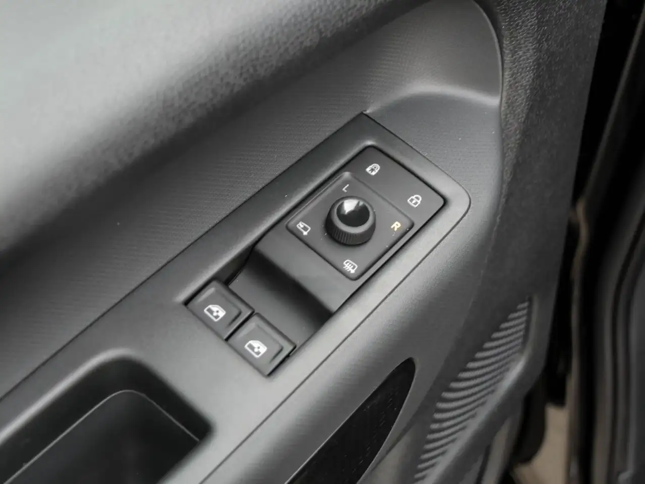 Volkswagen ID. Buzz GTX KR 21" EasyOpen Harman Navi ACC IQ.Light 9